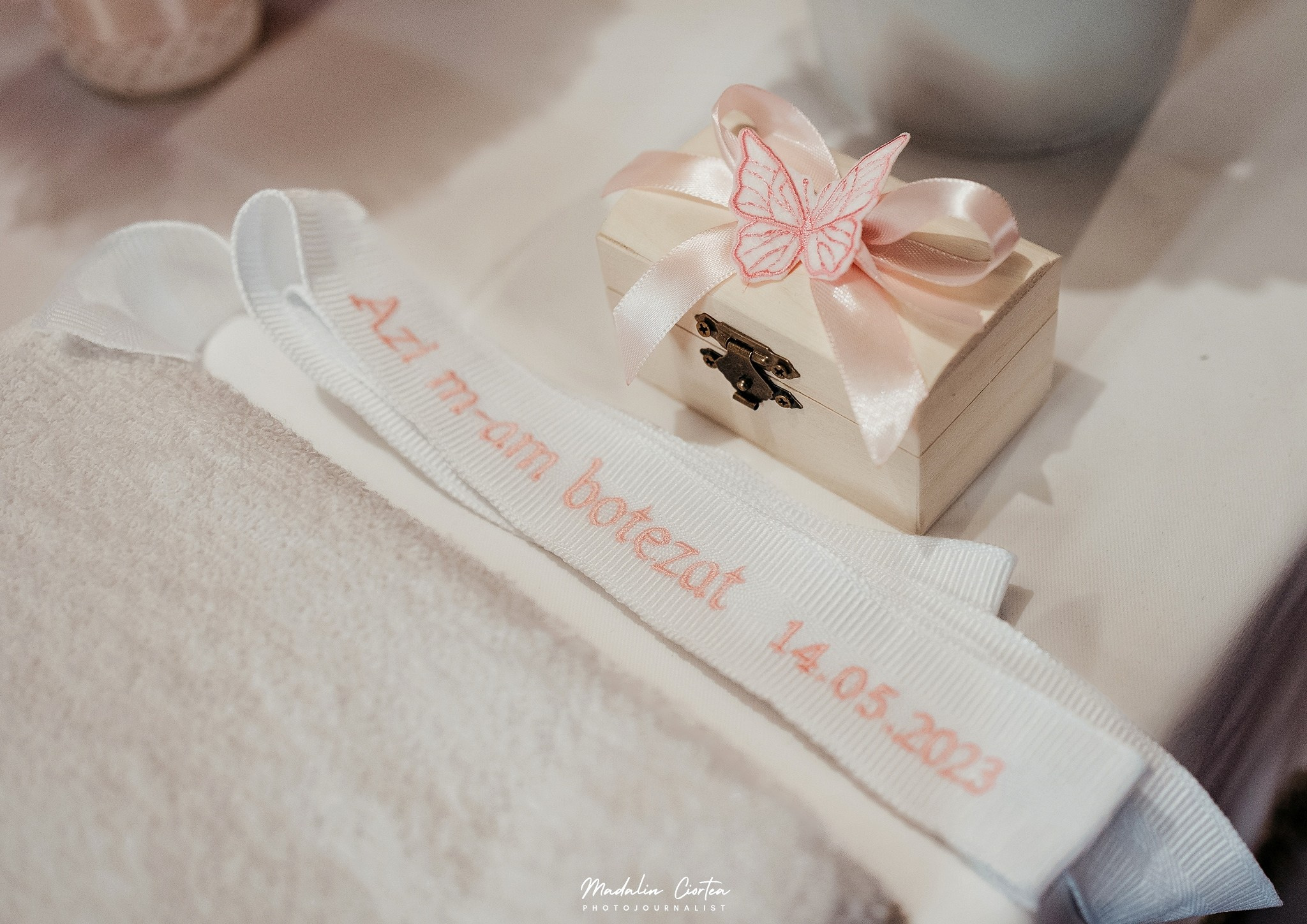 Fotografie botez Alba Iulia. Mădălin Ciortea - fotograf de nuntă și de familie | Dream Art Events