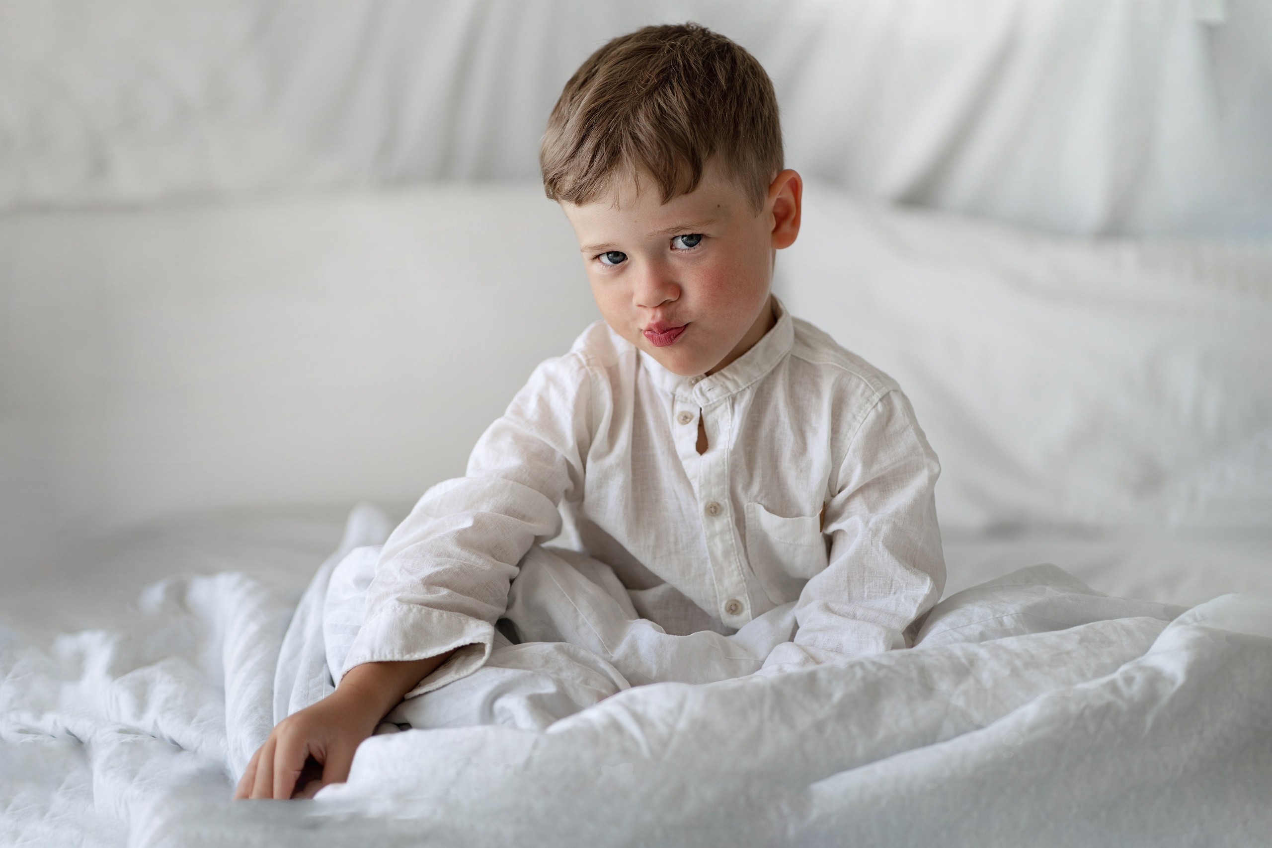 Kids Photoshoot in Abu Dhabi — Real Emotions & Genuine Moments. Mariia Safronova is your photographer in Abu Dhabi and Dubai