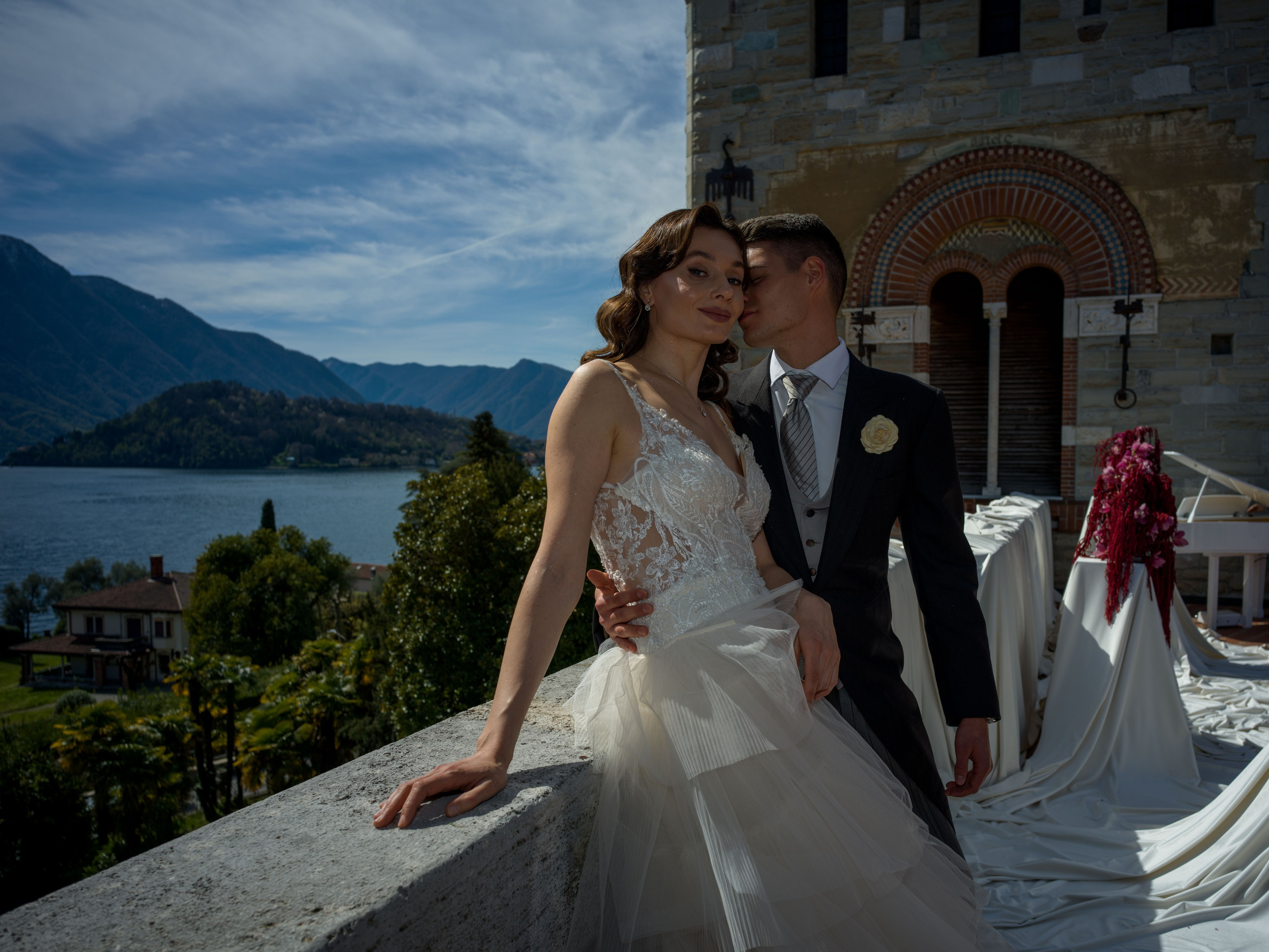 first kiss villa Pessina Lake Como destination wedding