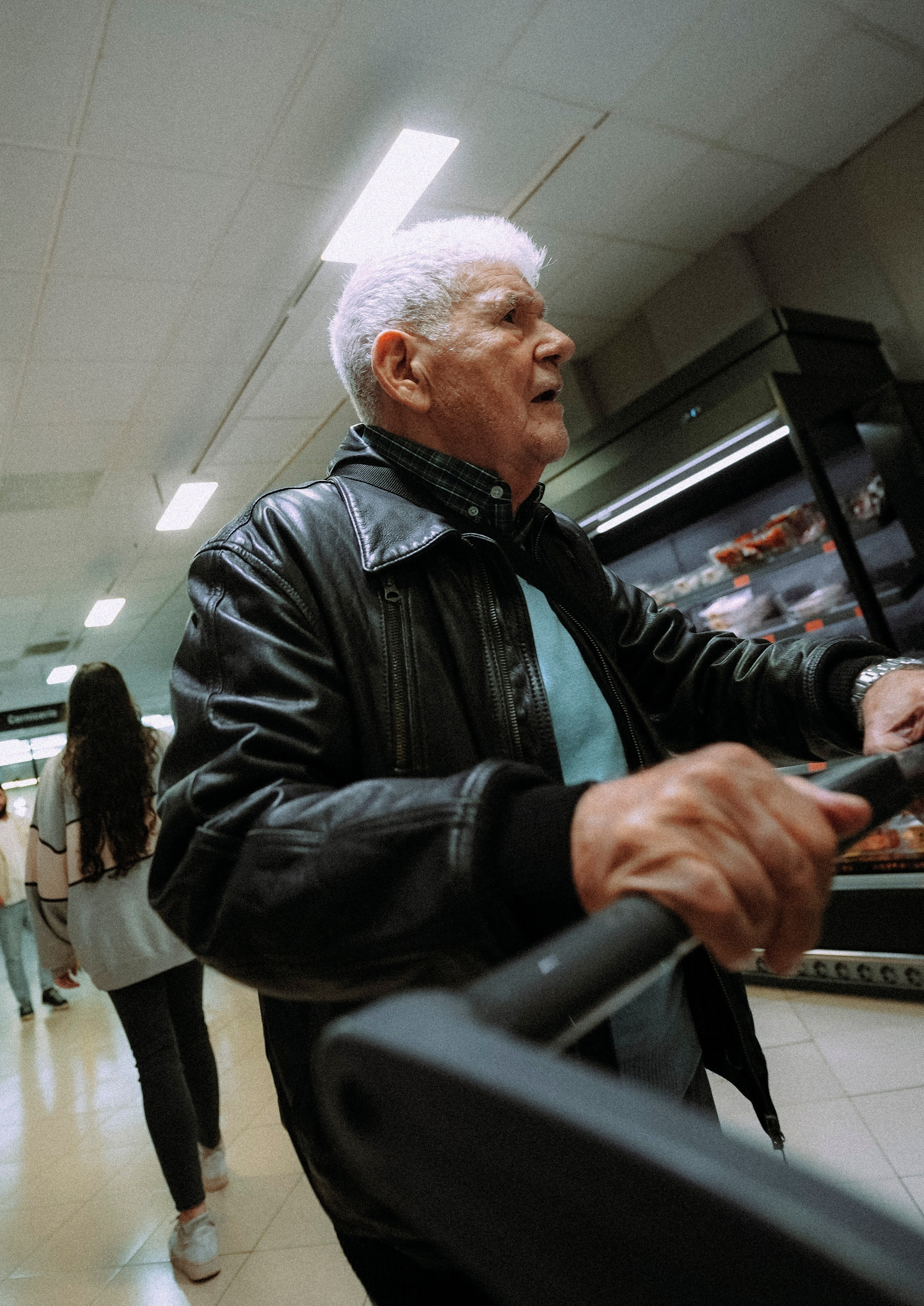 ЕВРОТУР. Стрит-фотография, полная абсурда, идиотизма и красоты