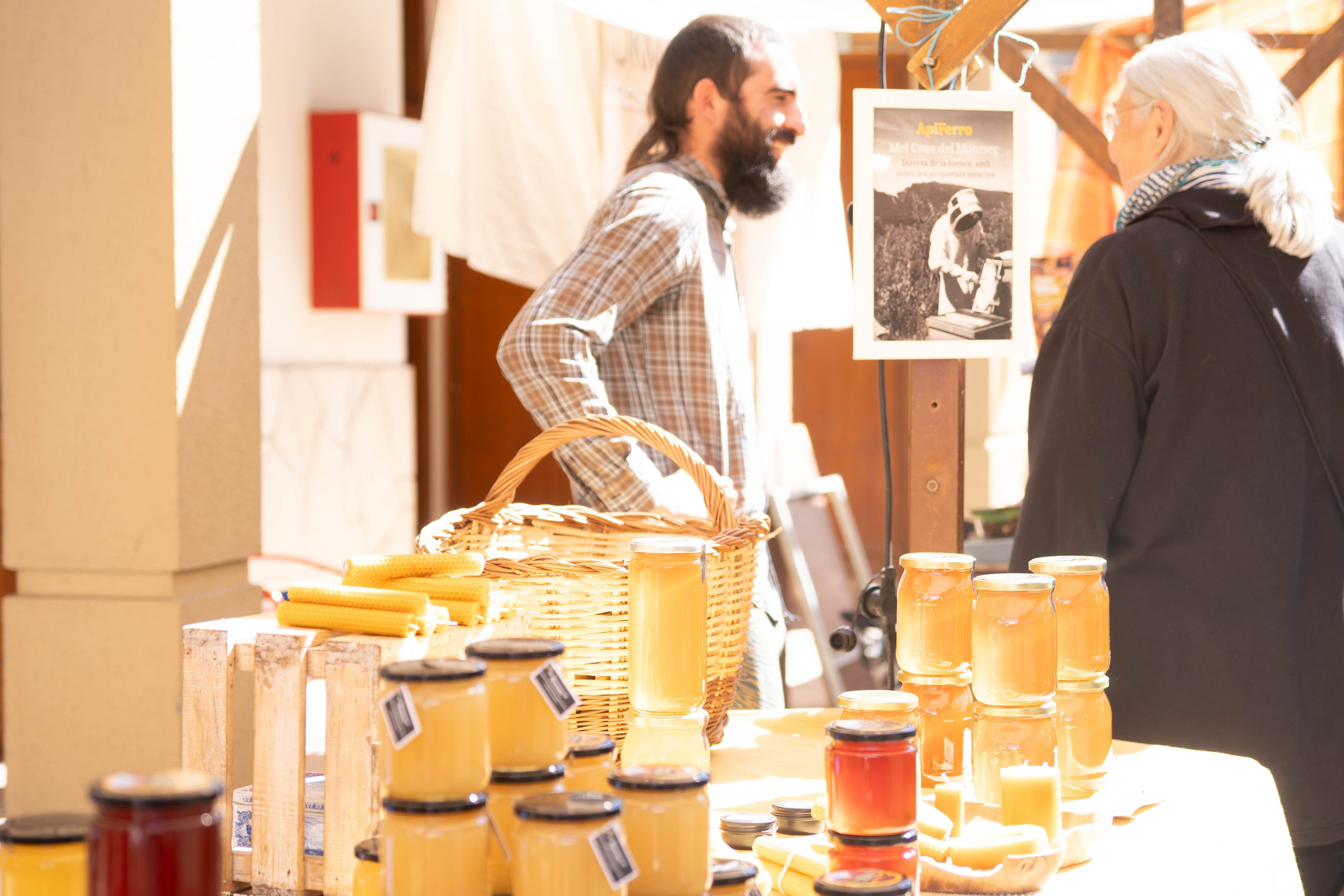 Mercadillo, La Pobleta de Bellveí. Alba del Norte Studio