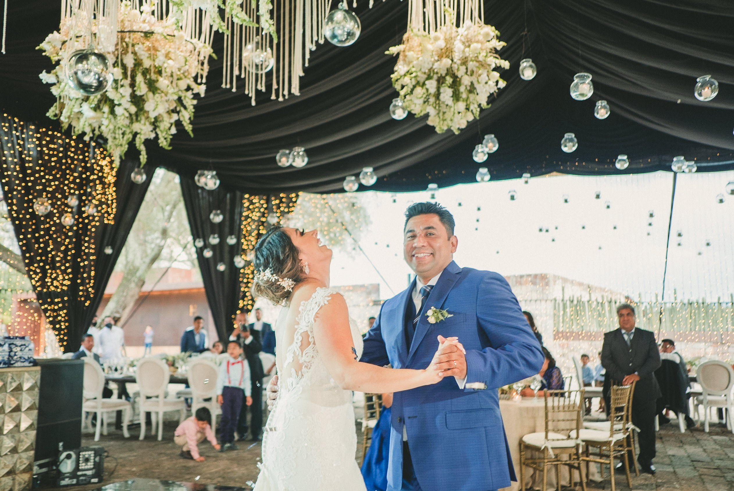 Diana y Saul. Wedding and family photographer in Mexico City