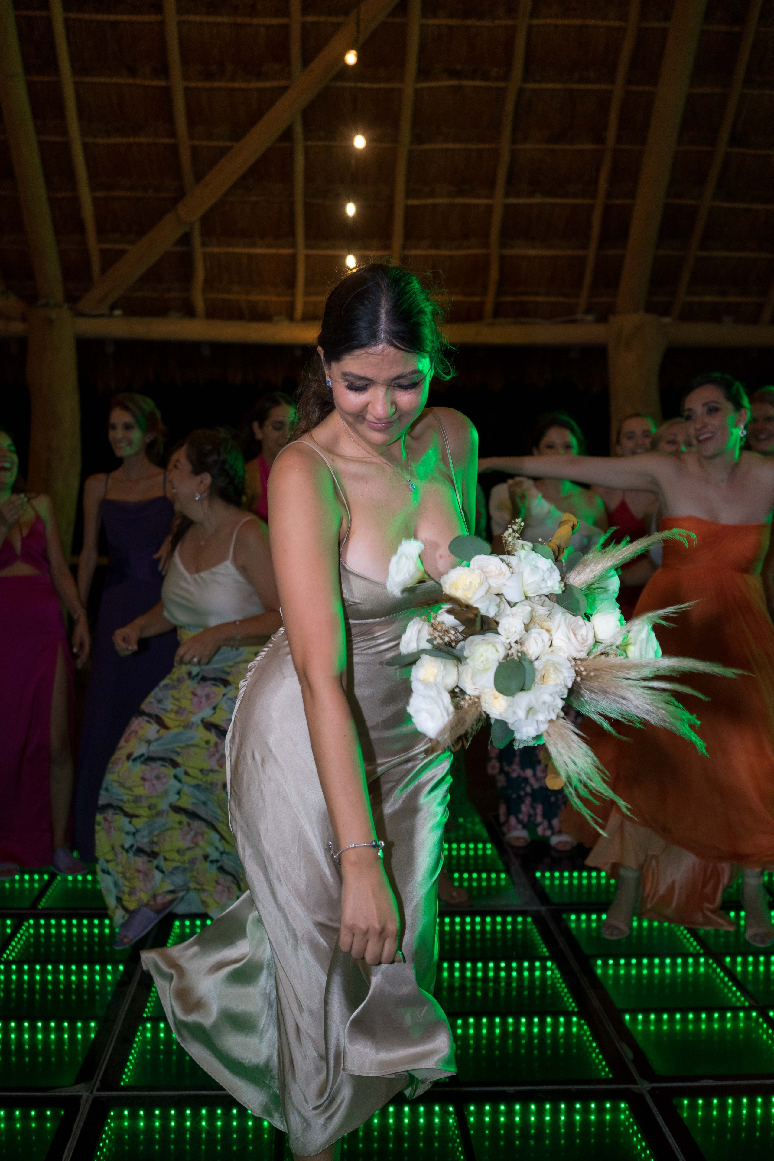 Wedding Photo Cancun. Alfredo Vazquez Wedding Films & Photography | Mexico & Destination Weddings