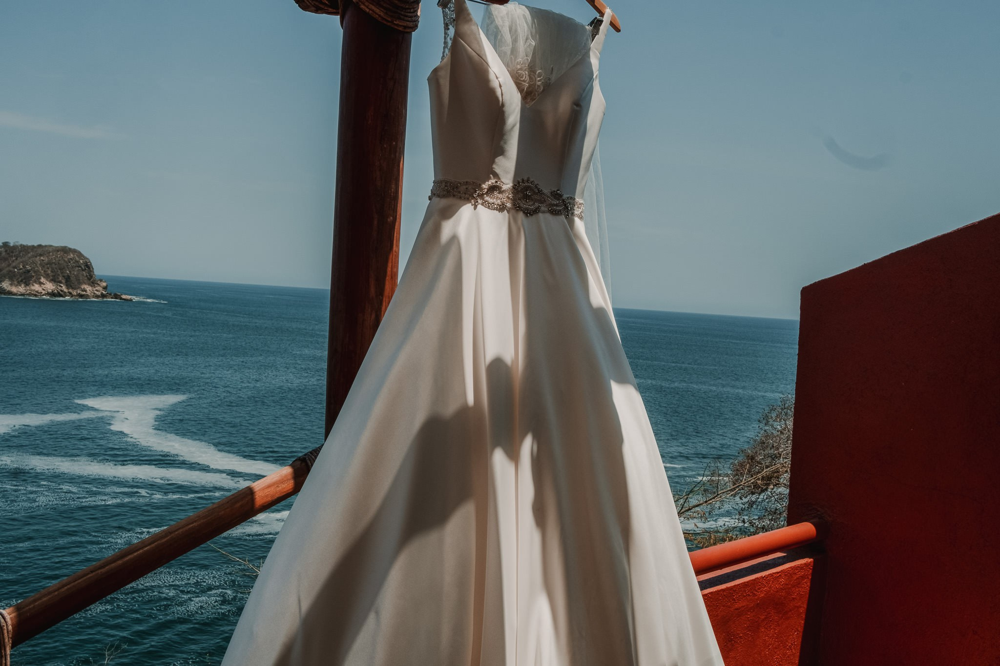 Silvia & Julio / Huatulco. Wedding and family photographer in Mexico City