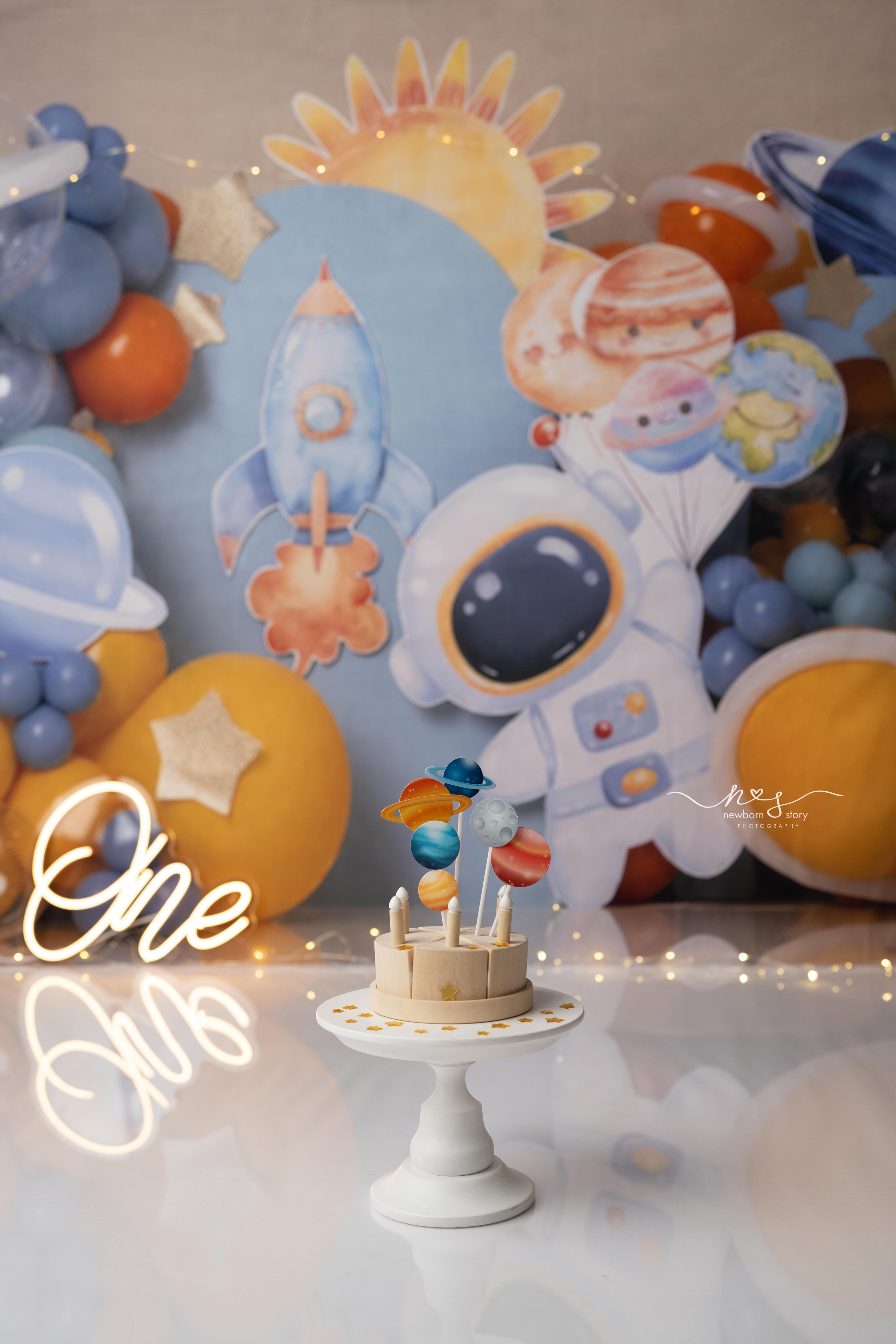 CAKE SMASH PHOTOGRAPHY. Newborn, Sitter and Cake Smash Photographer in Doha, Qatar