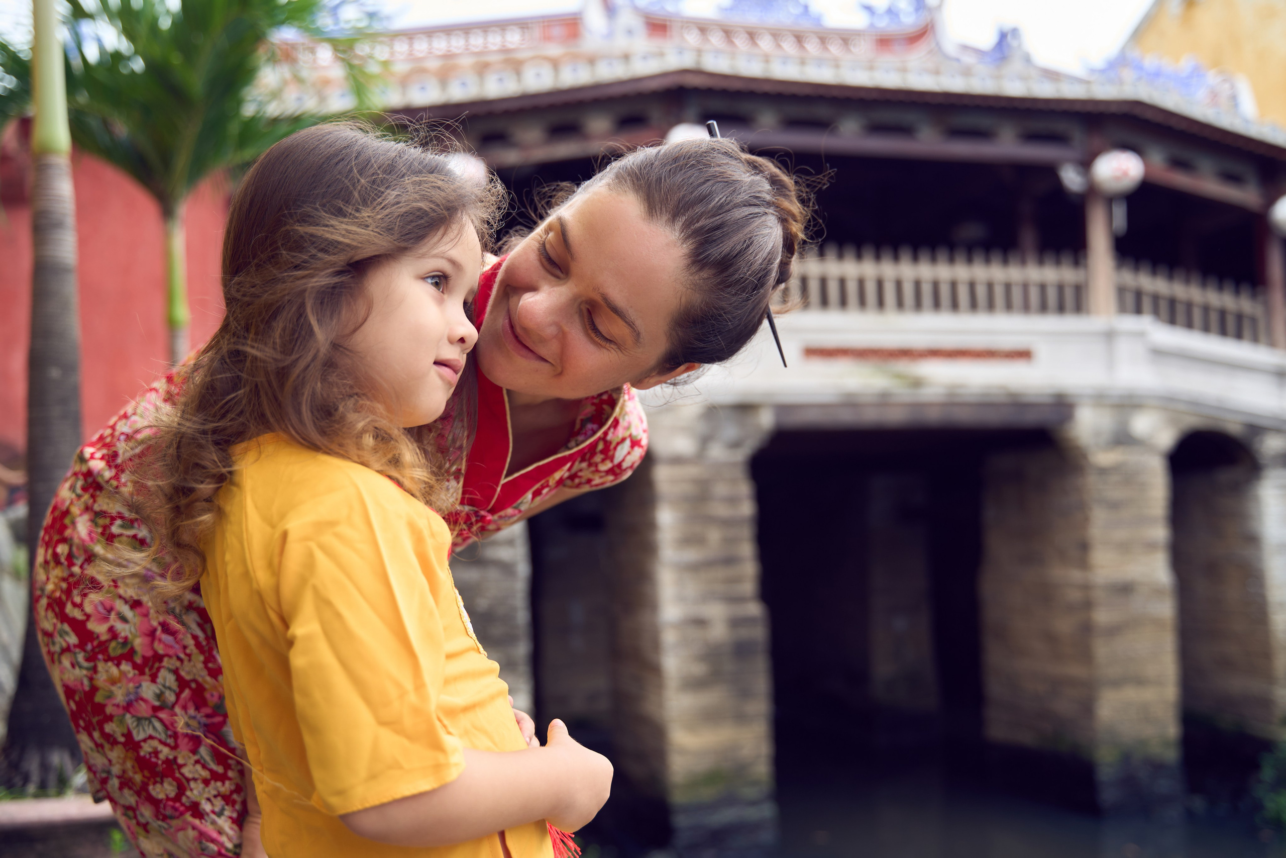 Photography Portfolio | Family, Couple & Portraits in Hoi An. Photographer in Hoi An — Veronika Guzenko. Natural photoshoots for couples, families and solo travelers. Book your shoot today