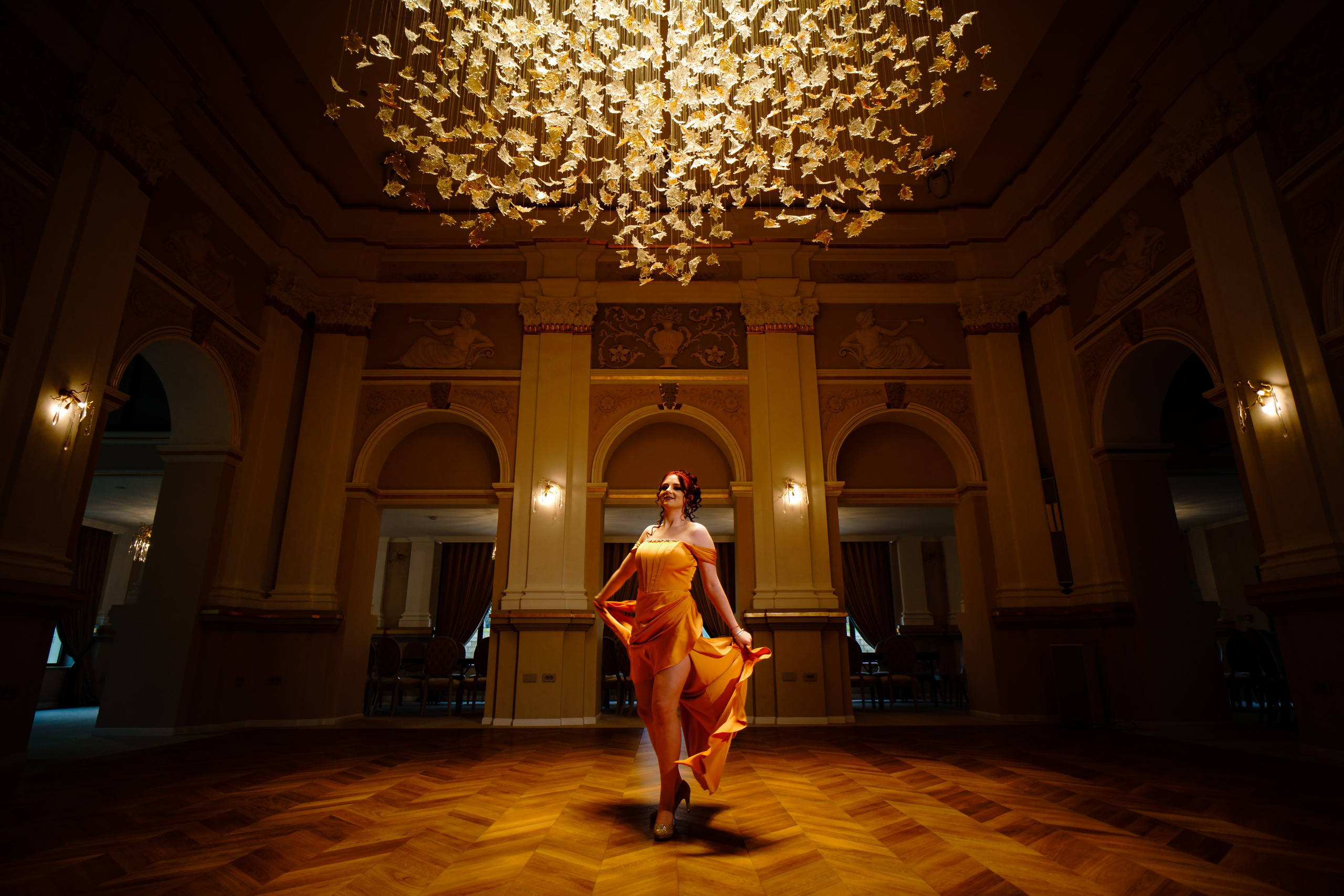 Vechiul Cazinou 35 lei/ elev. Trendy Albums