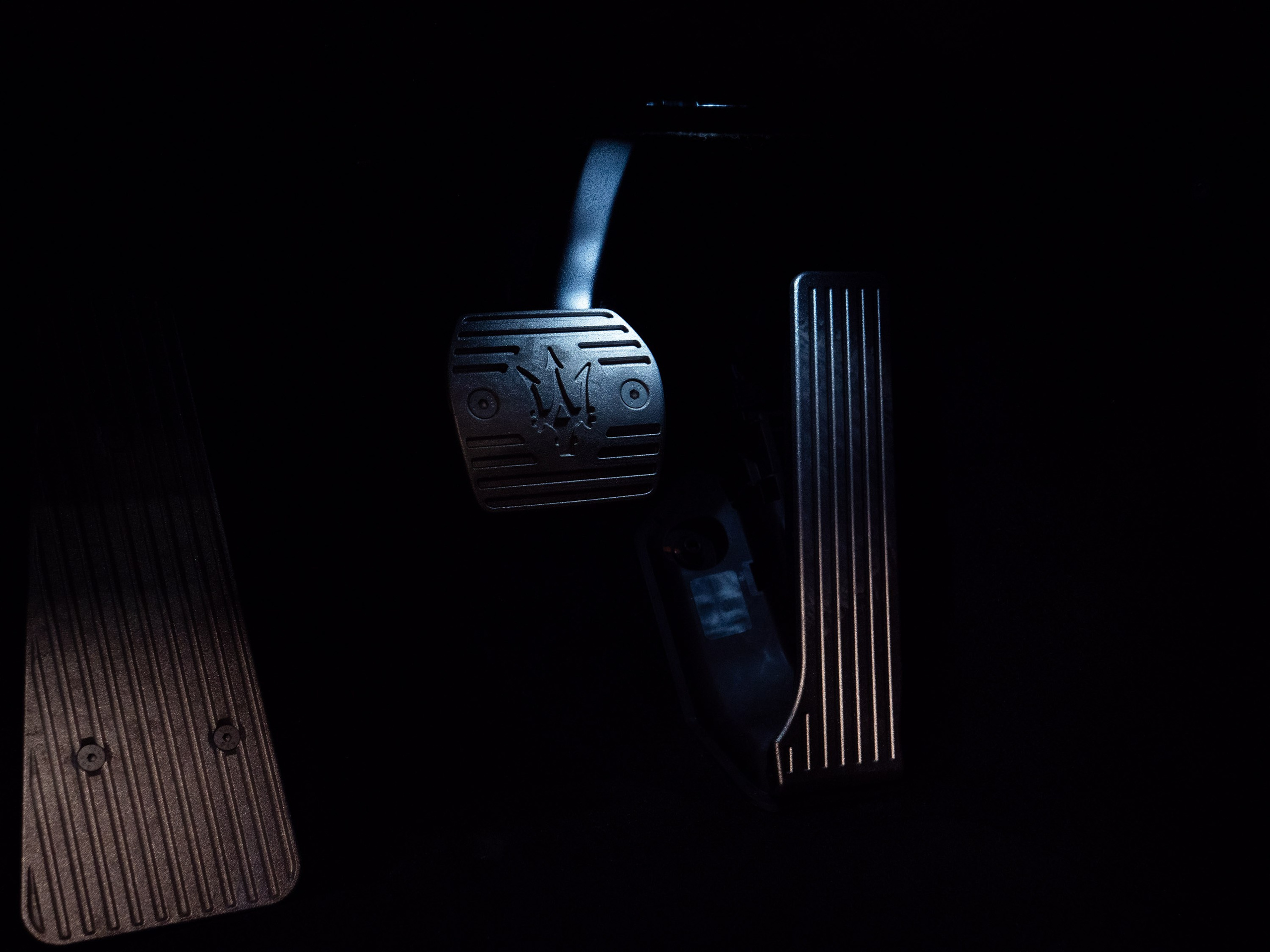 Maserati MC20. Dimitri Ilkov Photography — Capturing Life’s Moments in Edmonton, Cana