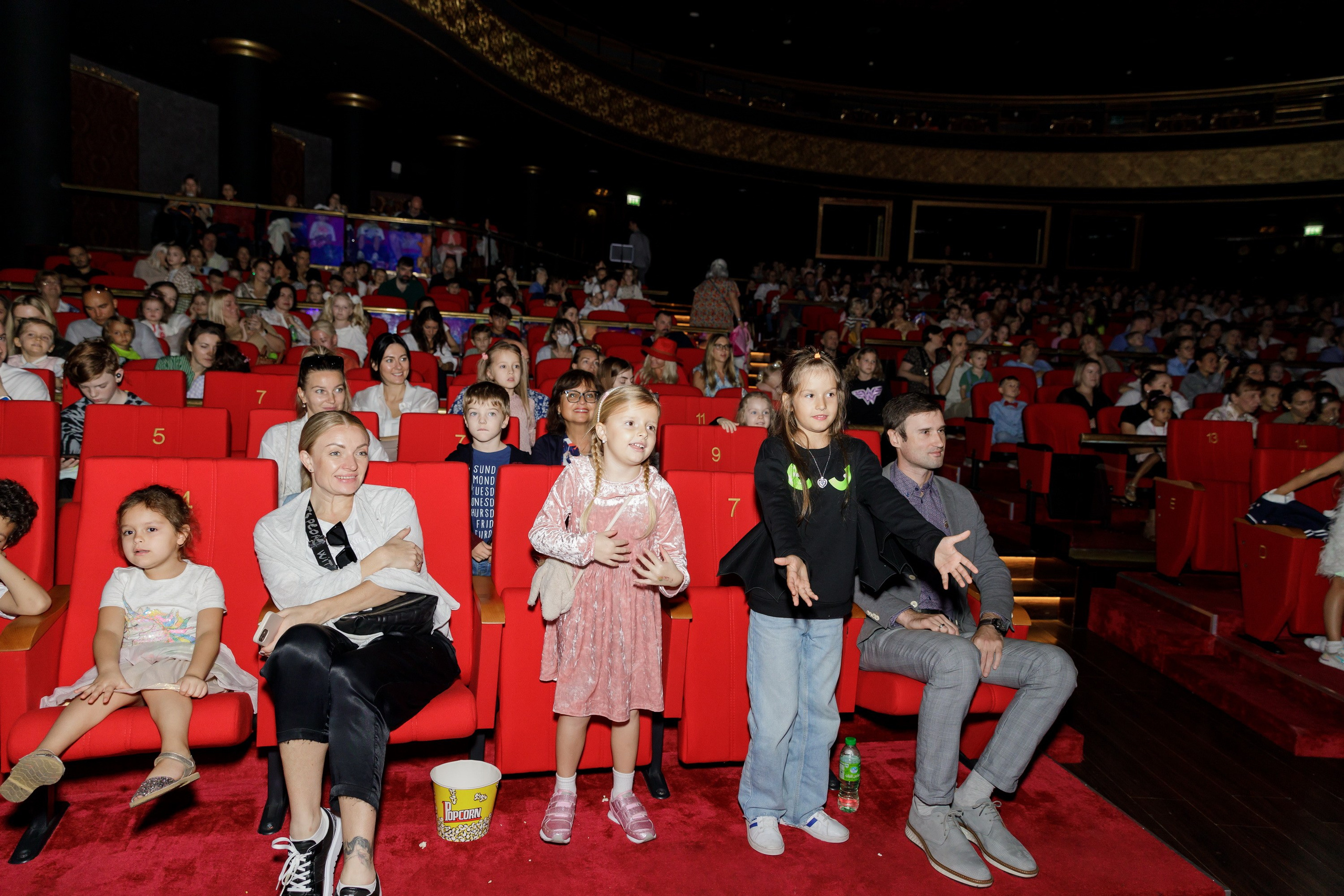 Новогодняя сказка для журнала Русские Эмираты, Дубай 2024. Фотограф Анна Кучерявая | Свадьбы и мероприятия в Дубае