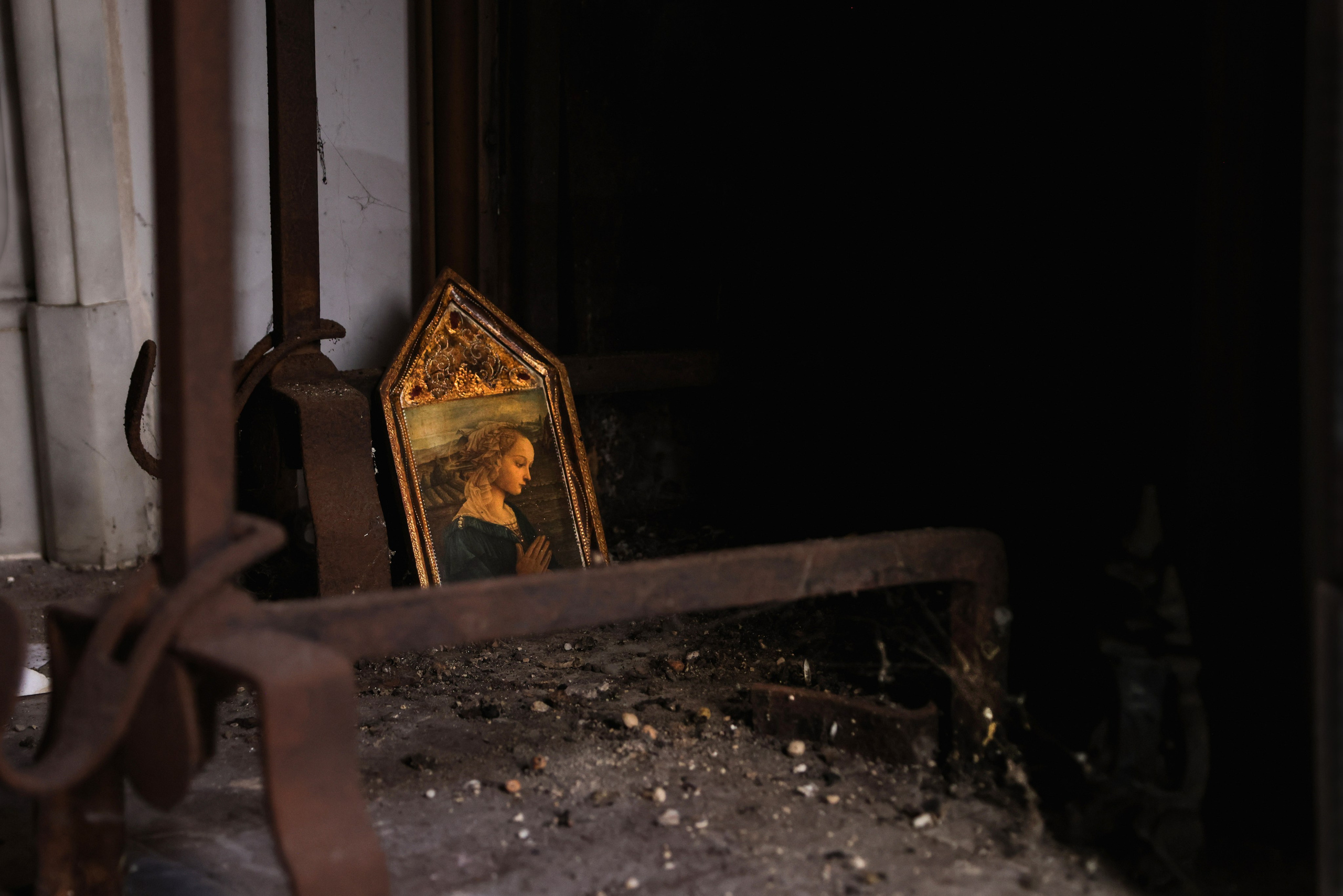 MAISON AU BOIS DORMANT. Natalia Bogdanovska. Films et photographie corporate en France