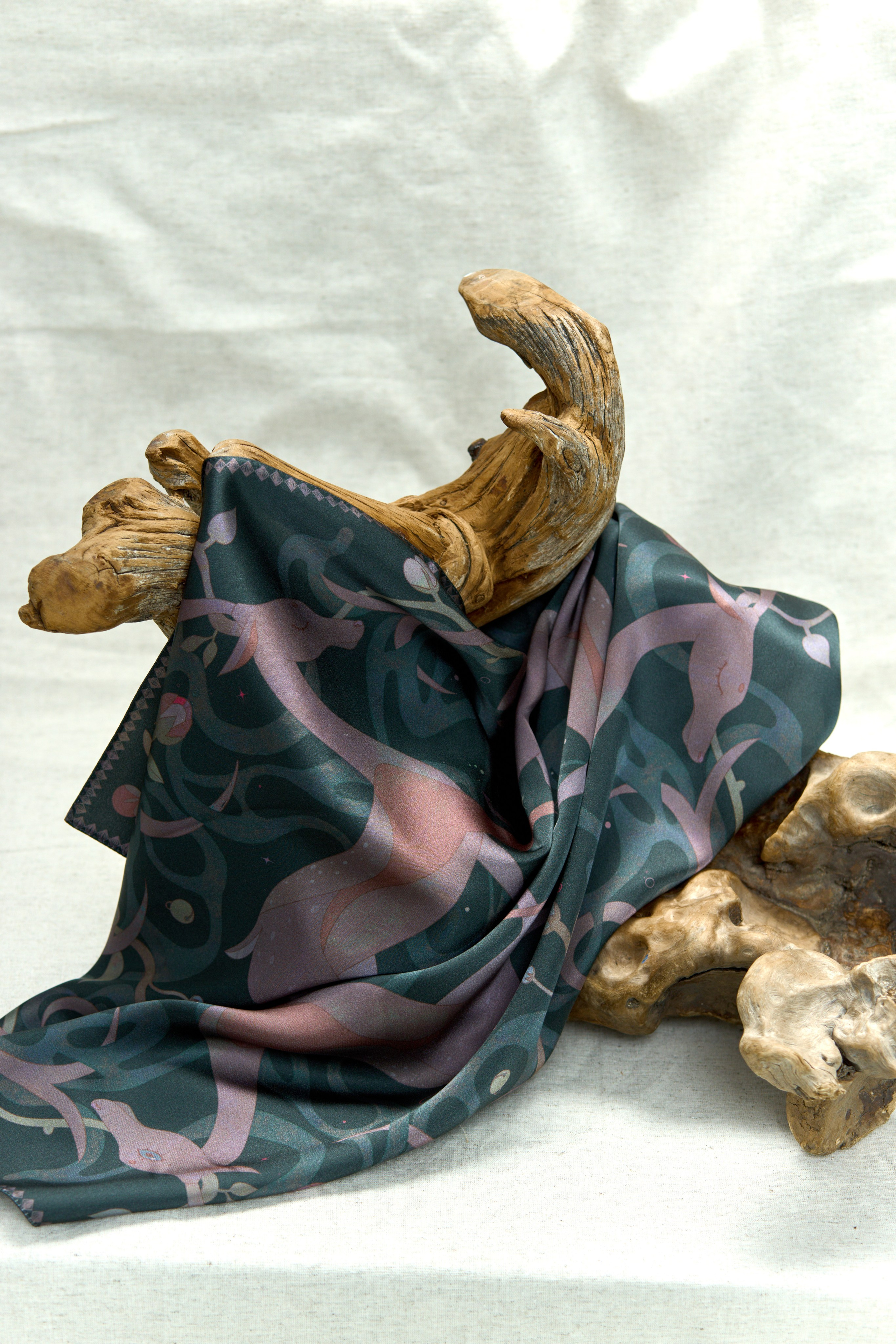 ПЛАТОК ОТ ИРИНА И ОЛЬГА ЕРТАХАНОВЫ. Фотостудия рекламной, коммерческой съемки в Улан-Удэ