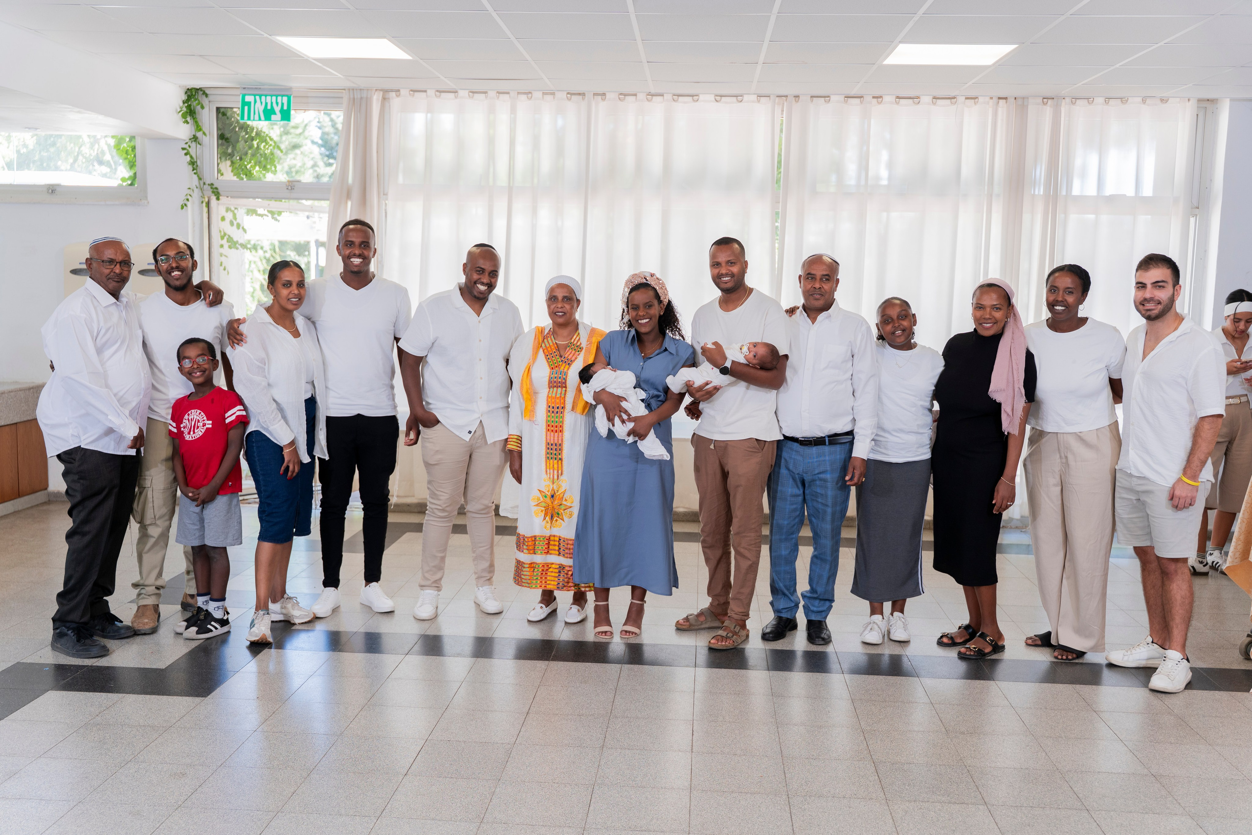 משפחת סלומון. יוסף מזרחי צילום חתונה, ברית וזוגיות. צלם מקצועי שאוהב להוציא אתכם הכי יפים ברגעים הכי מרגשים