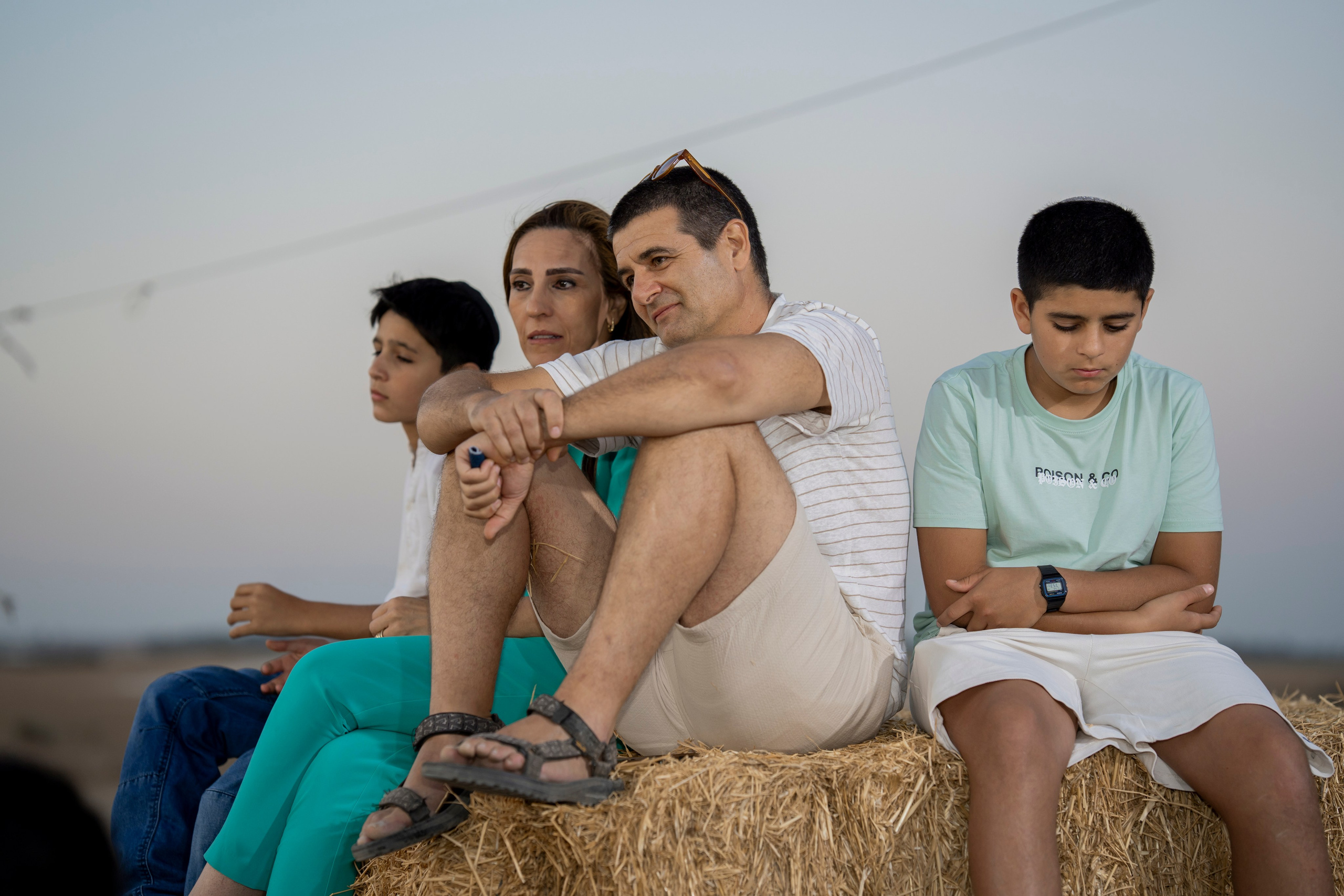 אביה ואחיה. יוסף מזרחי צילום חתונה, ברית וזוגיות. צלם מקצועי שאוהב להוציא אתכם הכי יפים ברגעים הכי מרגשים