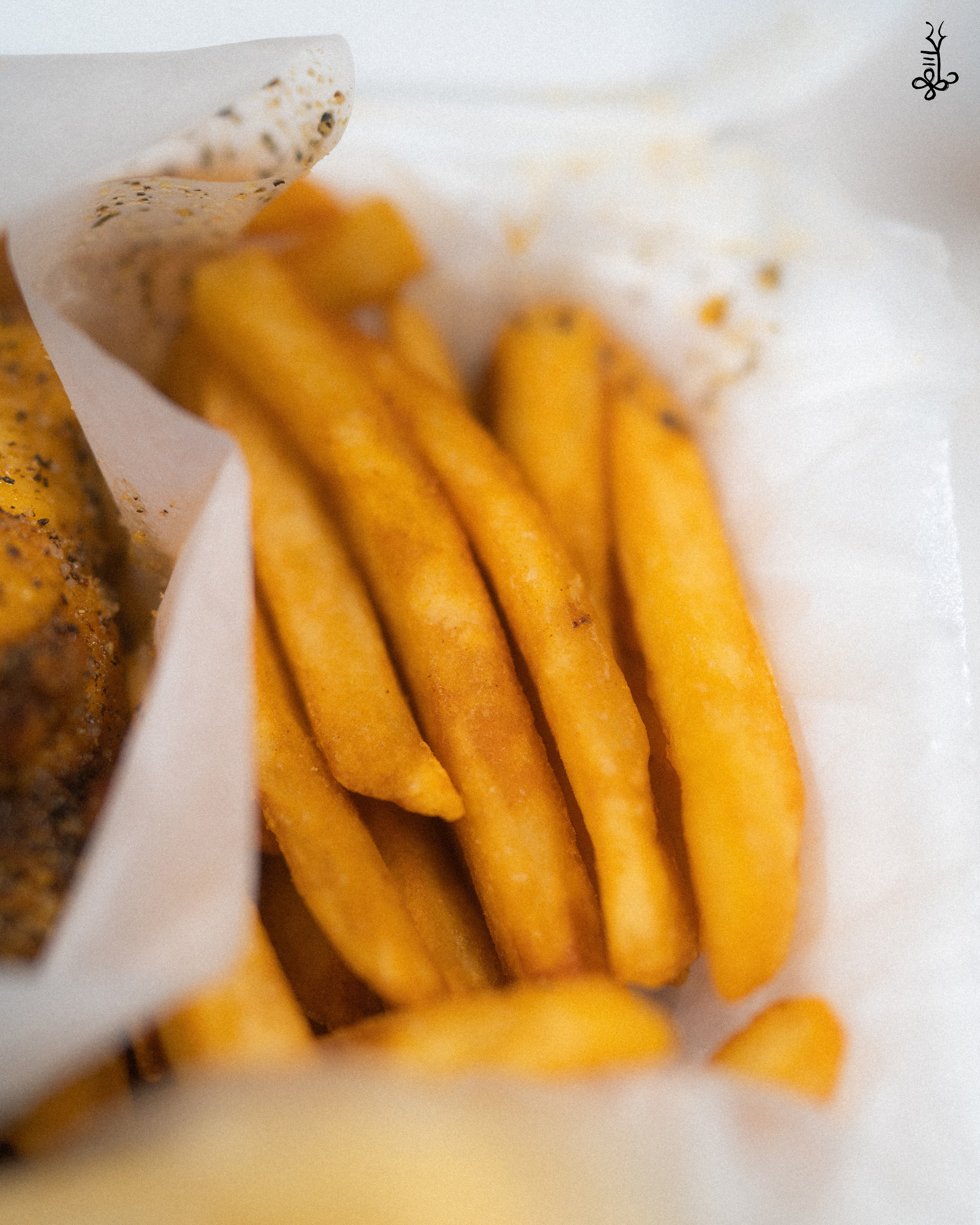 WINGS & SEAFOOD. Ke’Ondris