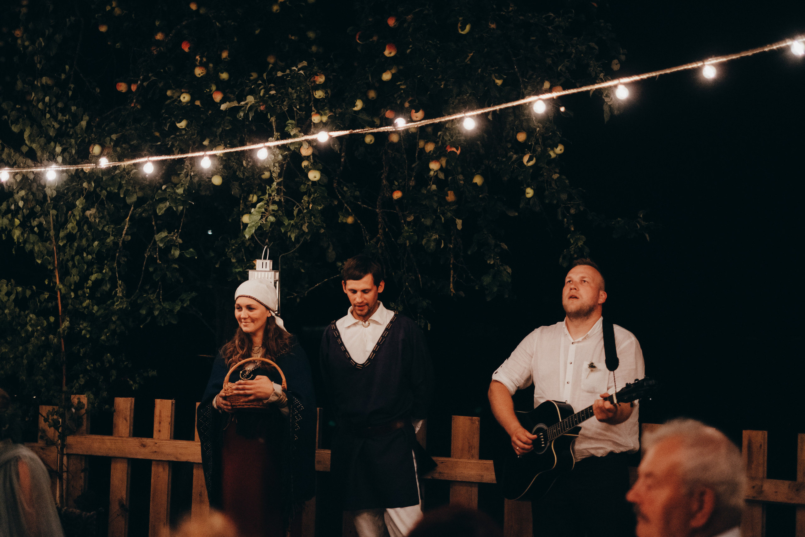 Kāzu stāsts Madara & Ingus. Kāzu × Ģimenes notikumu fotografs Edgars Kalniņš