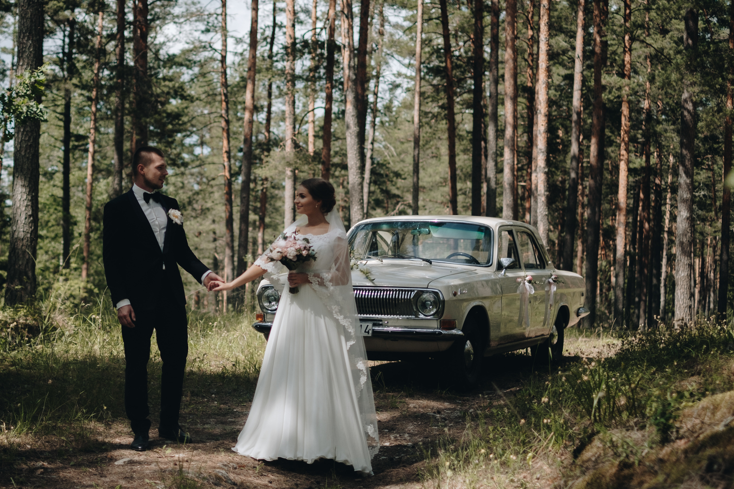 Kāzu stāsts Henrijs & Kristīne. Kāzu × Ģimenes notikumu fotografs Edgars Kalniņš