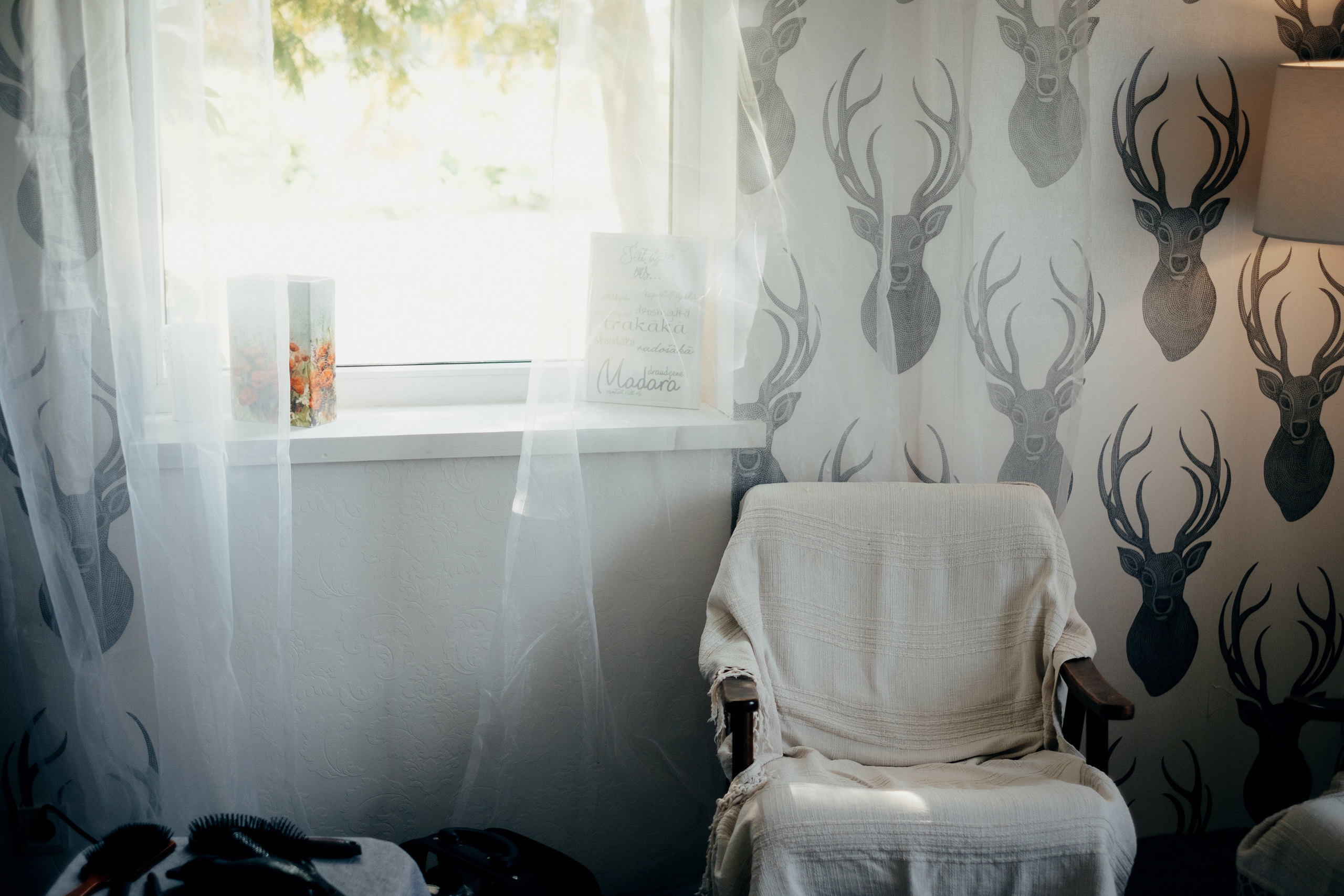 Kāzu stāsts Madara & Ingus. Kāzu × Ģimenes notikumu fotografs Edgars Kalniņš