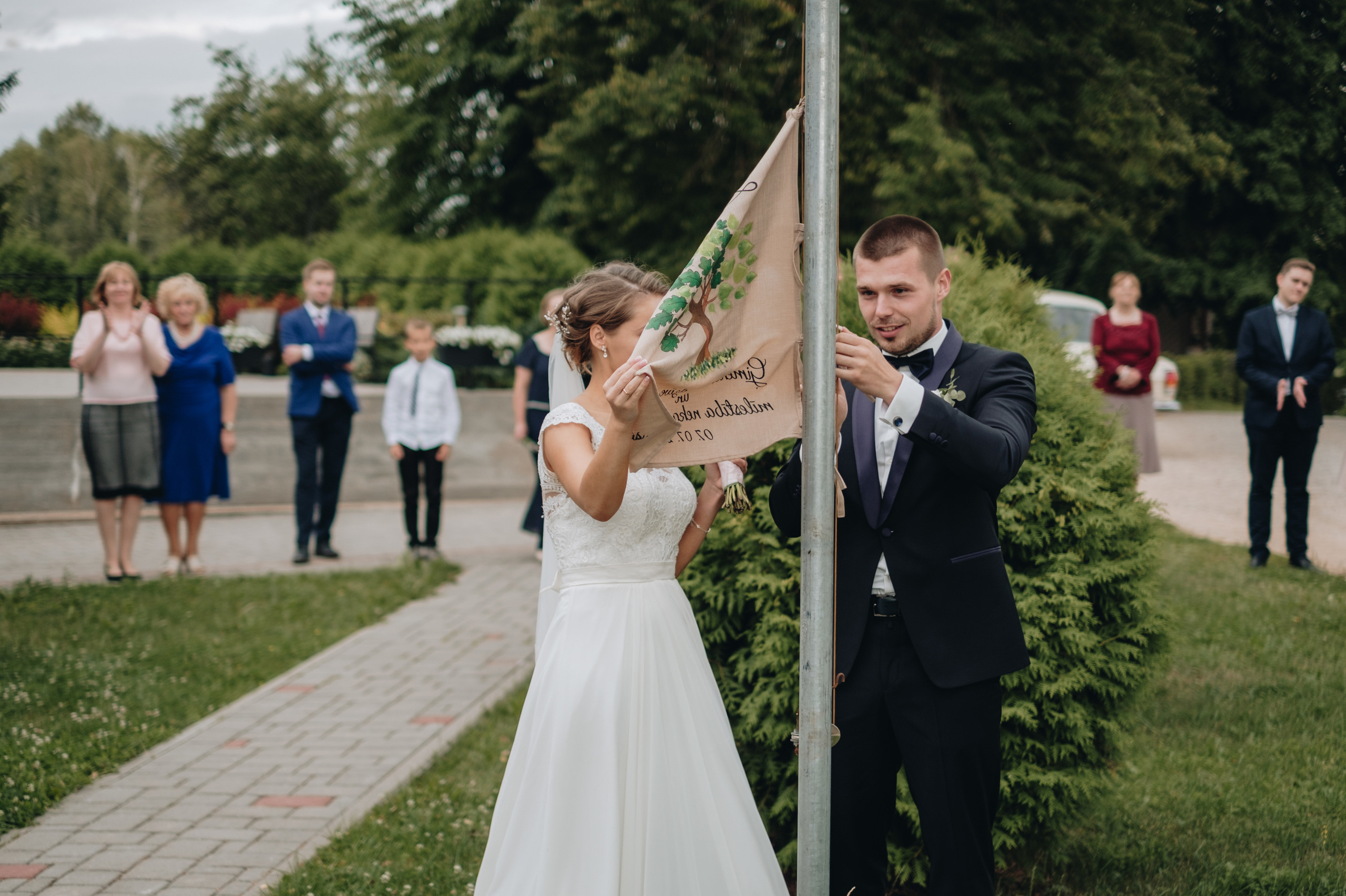 Kāzu stāsts Henrijs & Kristīne. Kāzu × Ģimenes notikumu fotografs Edgars Kalniņš