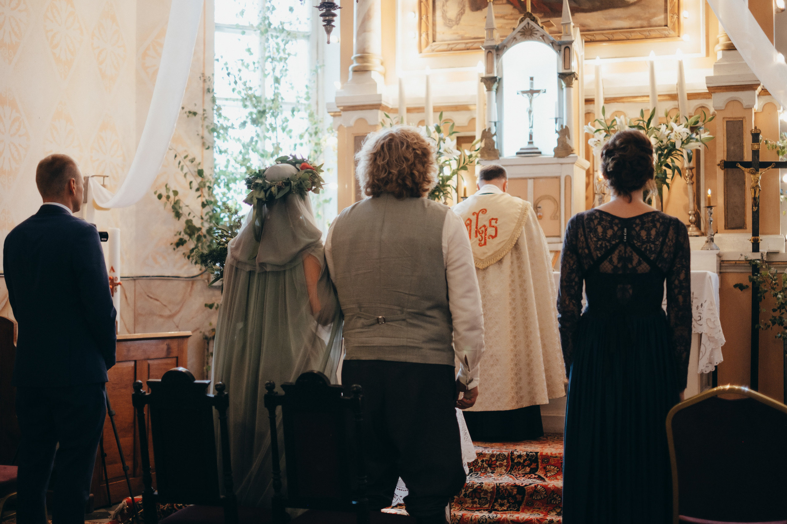 Kāzu stāsts Madara & Ingus. Kāzu × Ģimenes notikumu fotografs Edgars Kalniņš