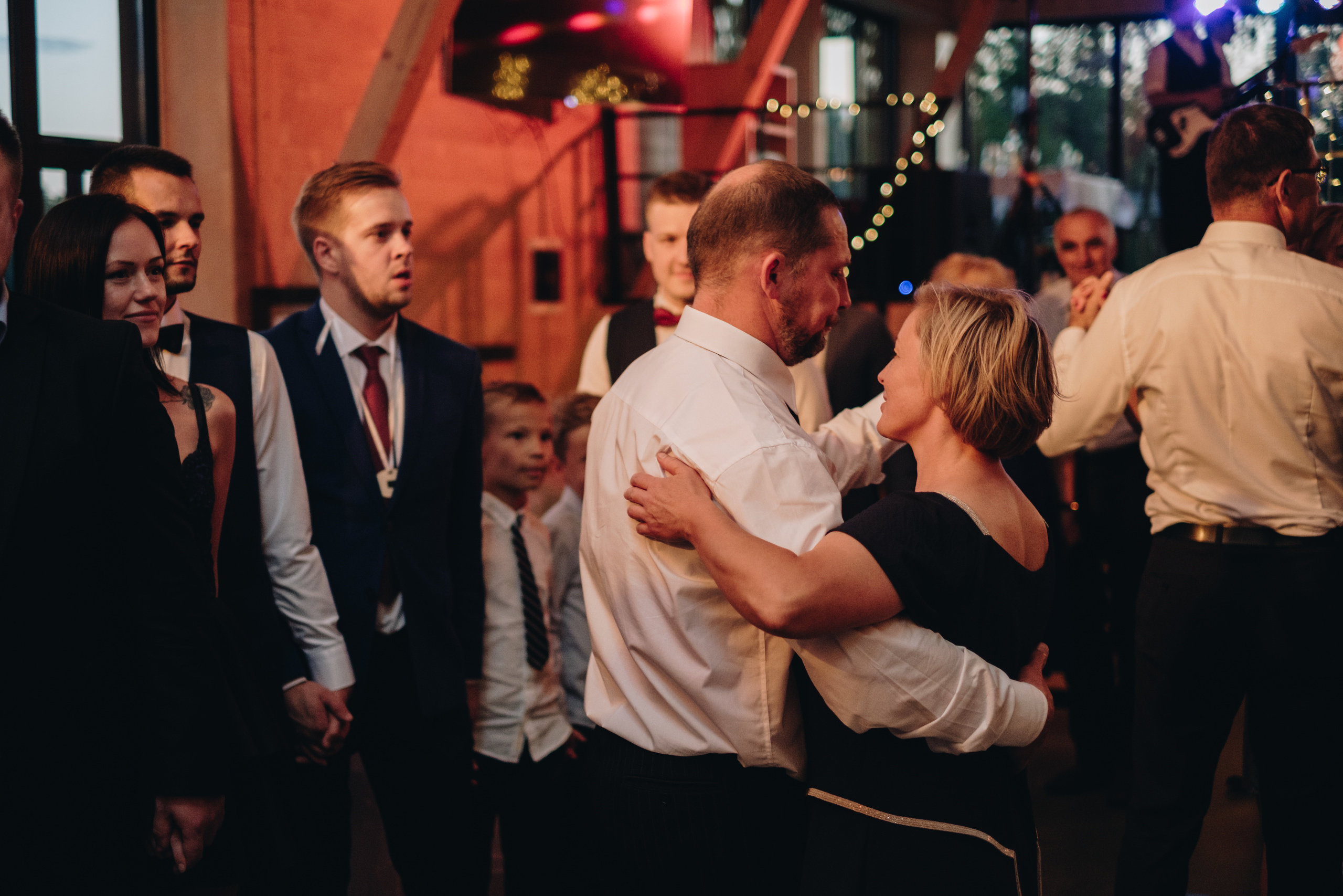 Kāzu stāsts Henrijs & Kristīne. Kāzu × Ģimenes notikumu fotografs Edgars Kalniņš