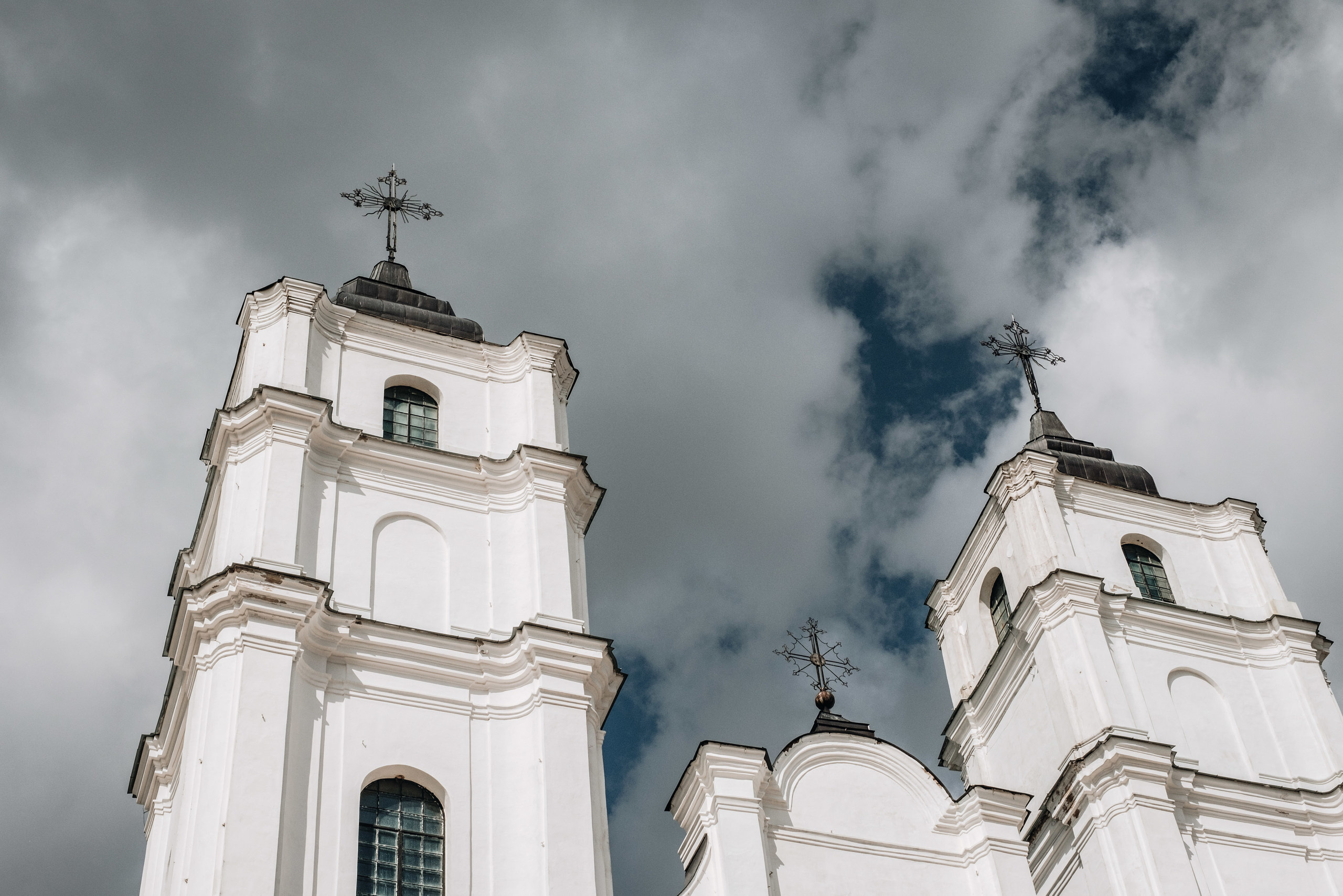 Kāzu stāsts Henrijs & Kristīne. Kāzu × Ģimenes notikumu fotografs Edgars Kalniņš