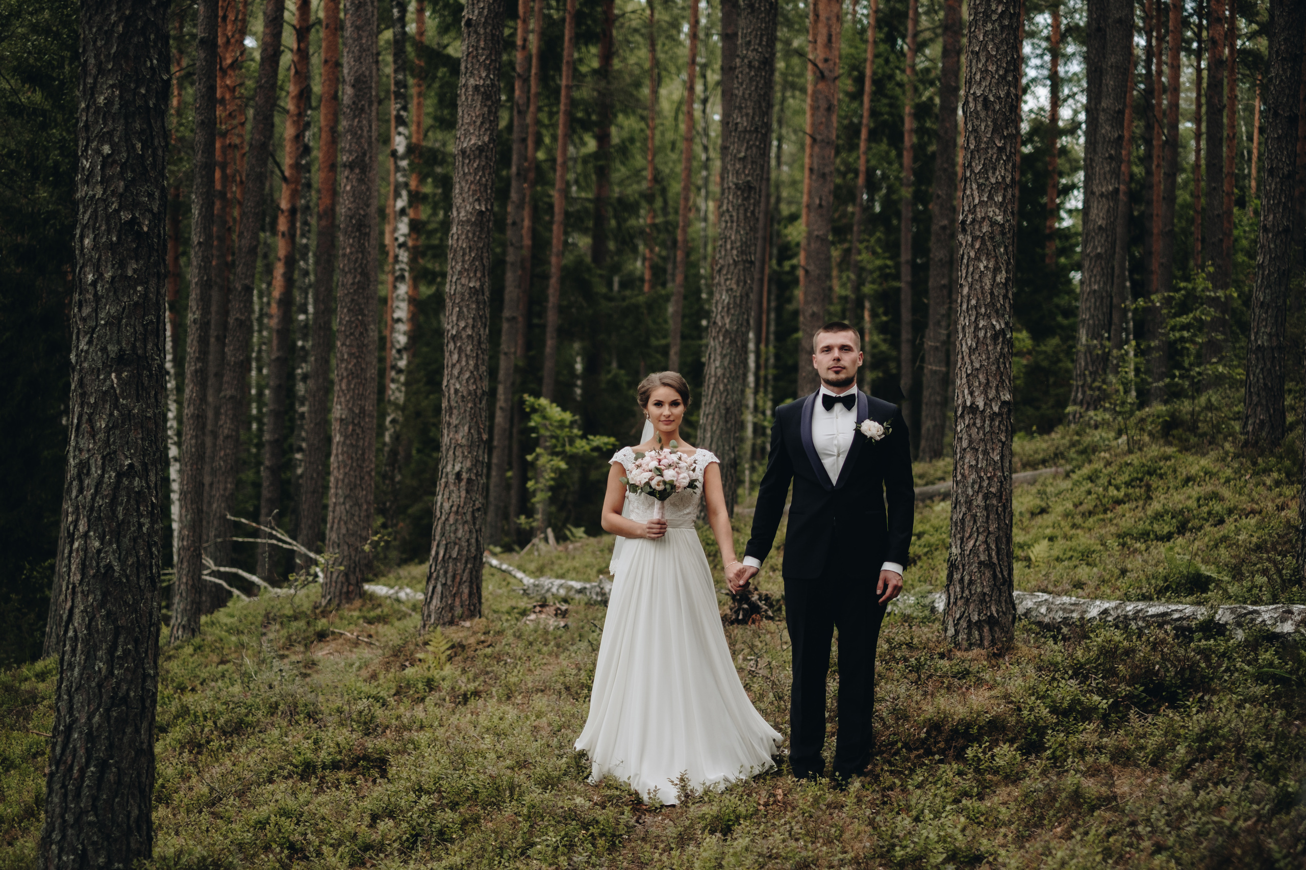 Kāzu stāsts Henrijs & Kristīne. Kāzu × Ģimenes notikumu fotografs Edgars Kalniņš