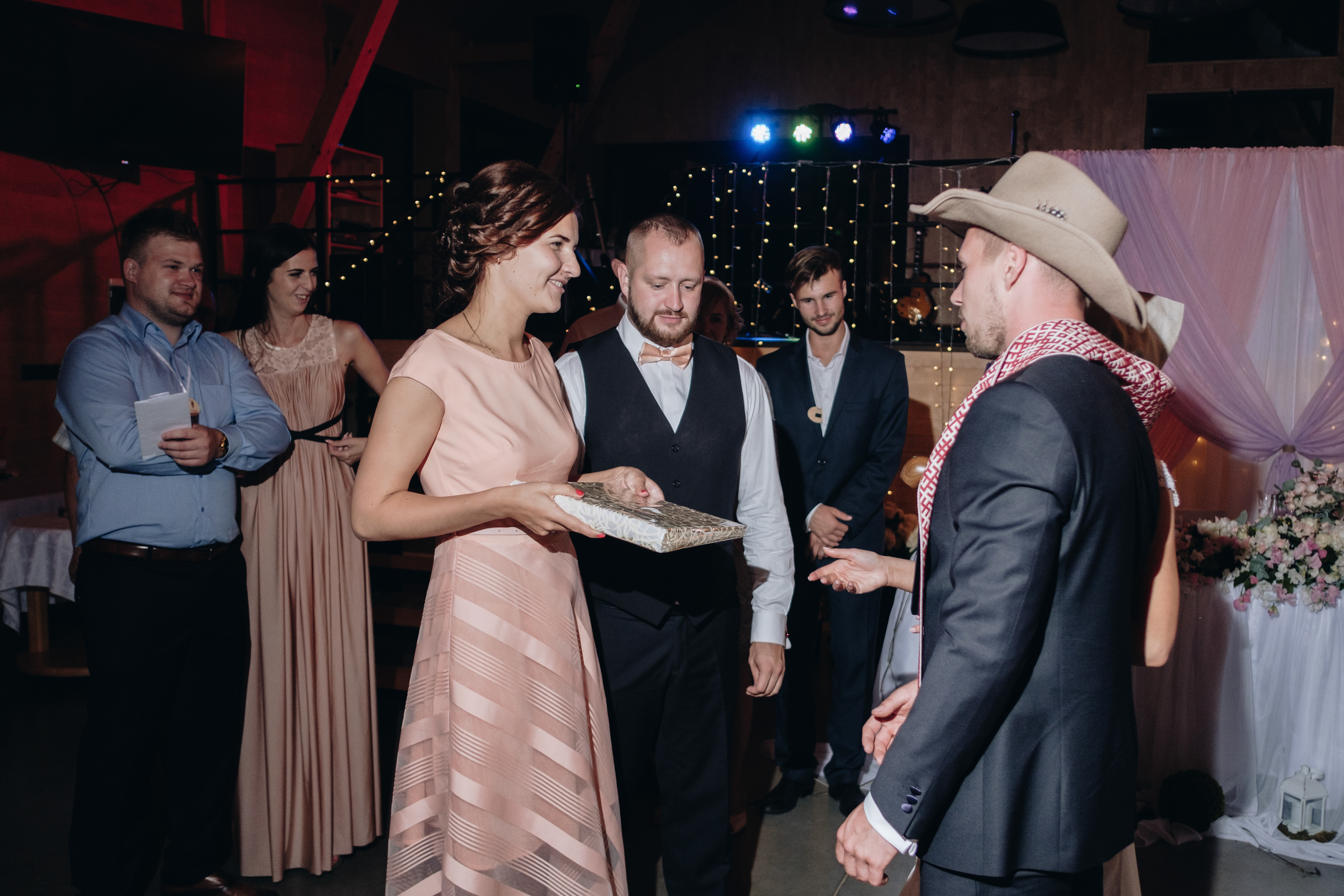 Kāzu stāsts Henrijs & Kristīne. Kāzu × Ģimenes notikumu fotografs Edgars Kalniņš