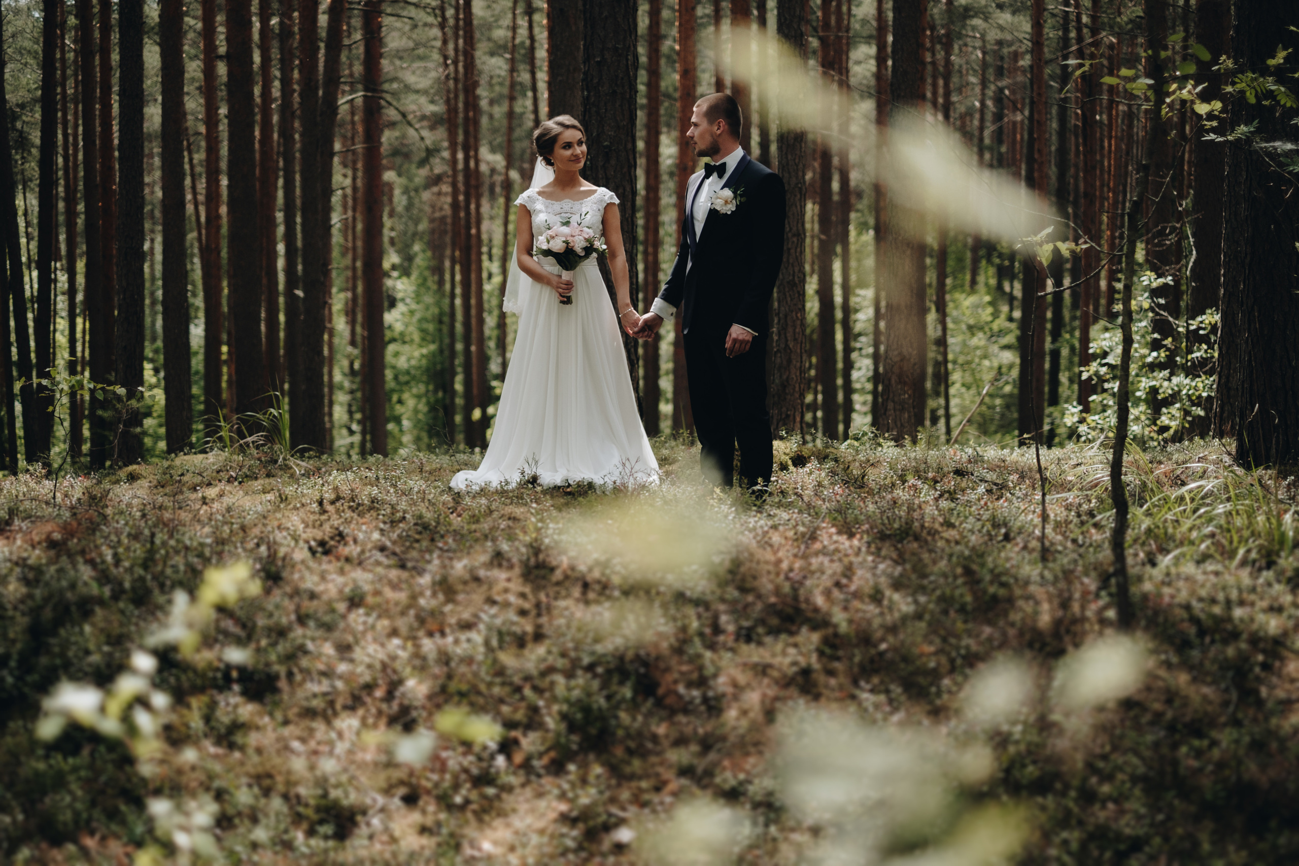 Kāzu stāsts Henrijs & Kristīne. Kāzu × Ģimenes notikumu fotografs Edgars Kalniņš