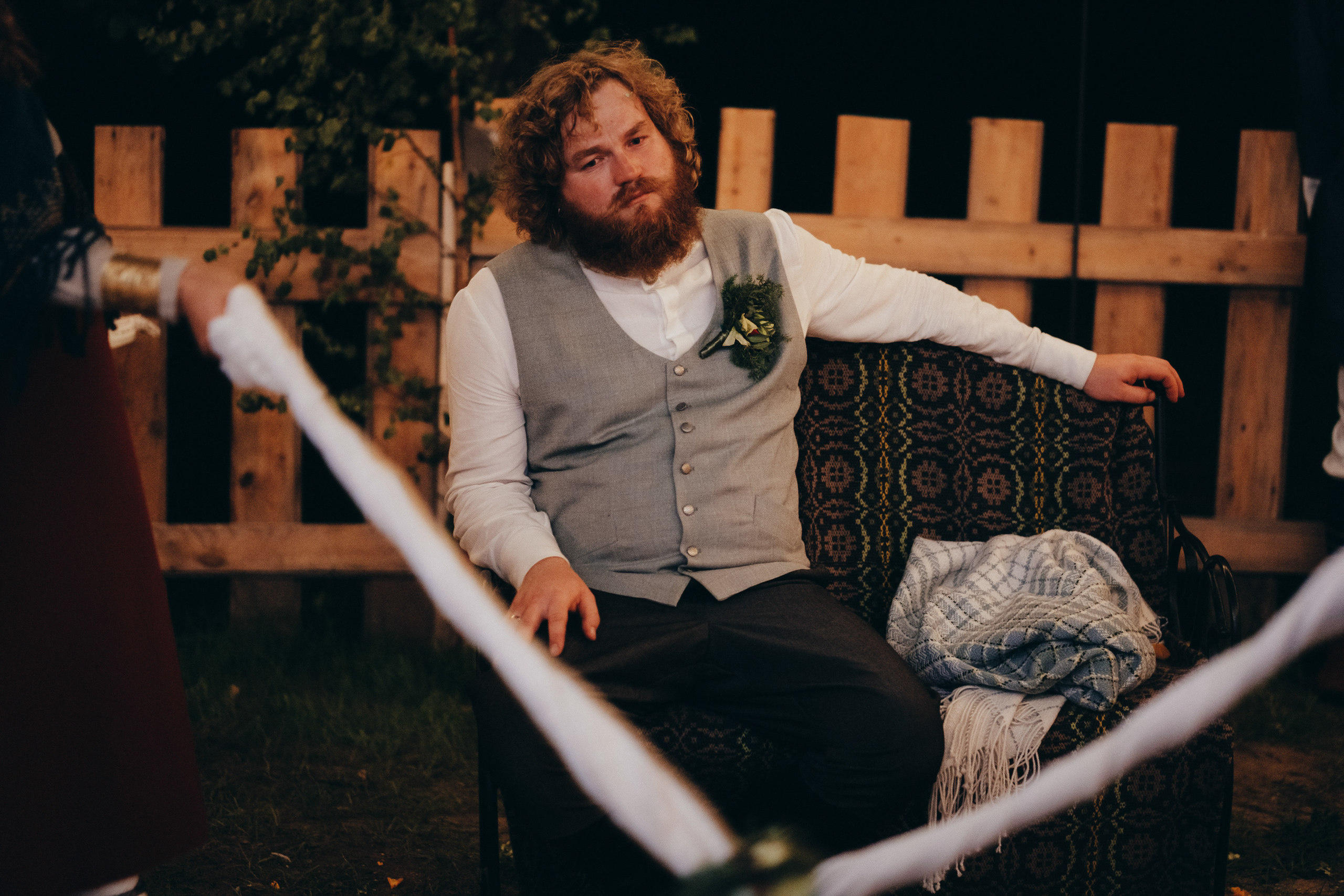 Kāzu stāsts Madara & Ingus. Kāzu × Ģimenes notikumu fotografs Edgars Kalniņš