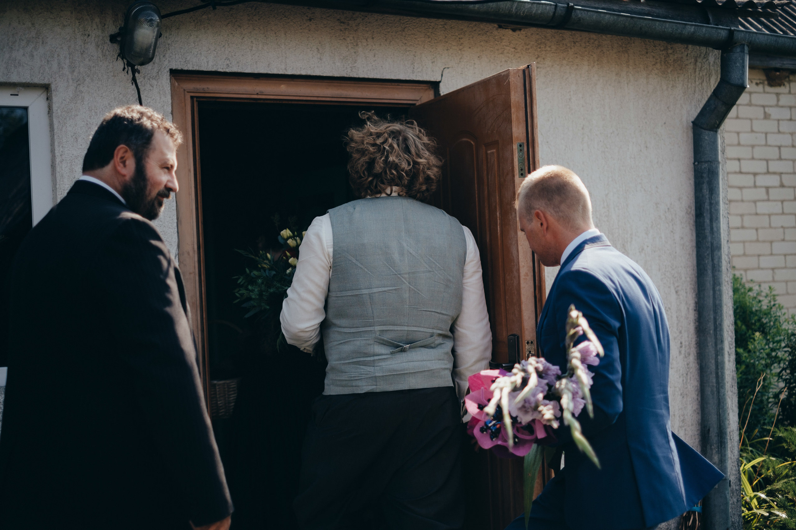 Kāzu stāsts Madara & Ingus. Kāzu × Ģimenes notikumu fotografs Edgars Kalniņš