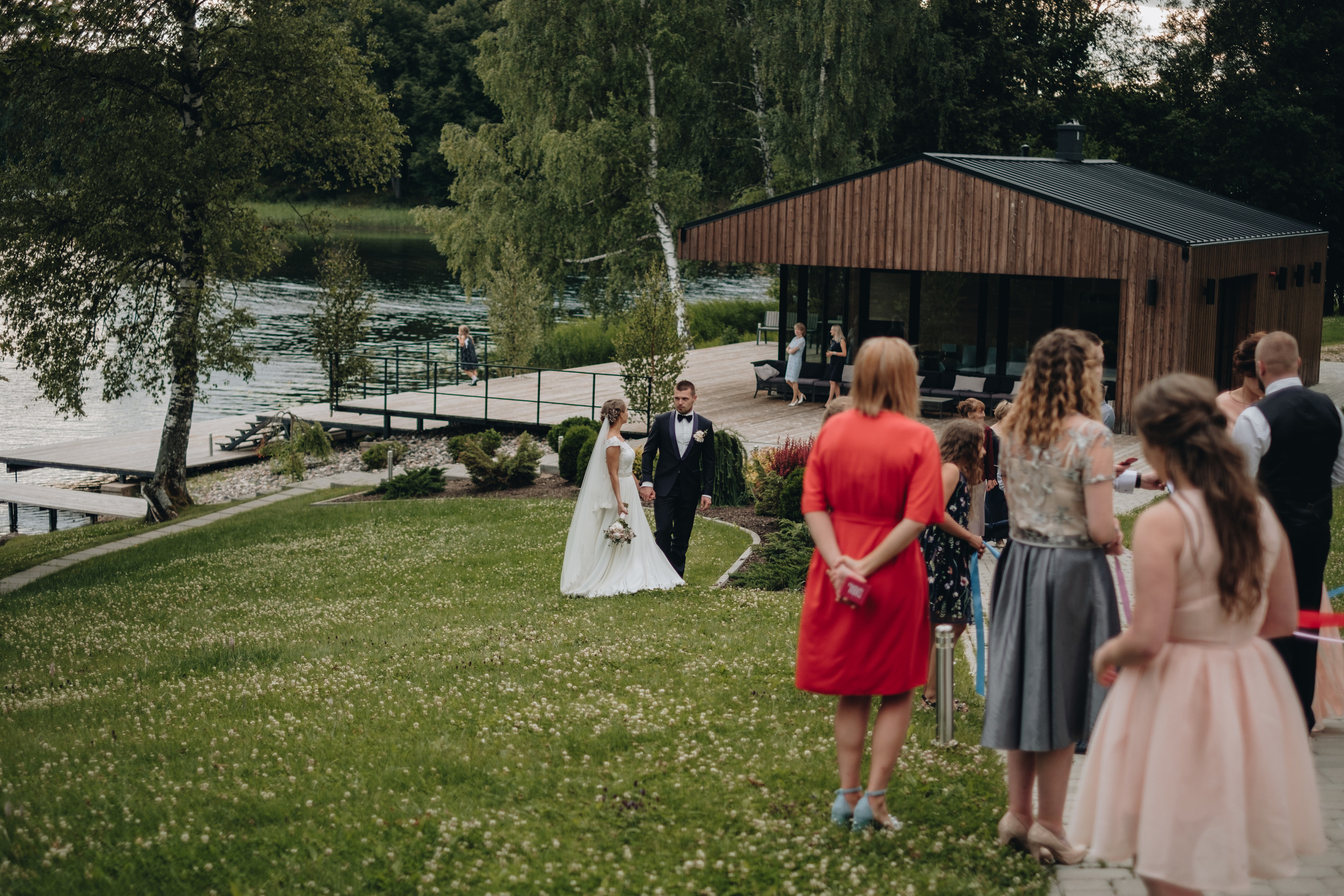 Kāzu stāsts Henrijs & Kristīne. Kāzu × Ģimenes notikumu fotografs Edgars Kalniņš