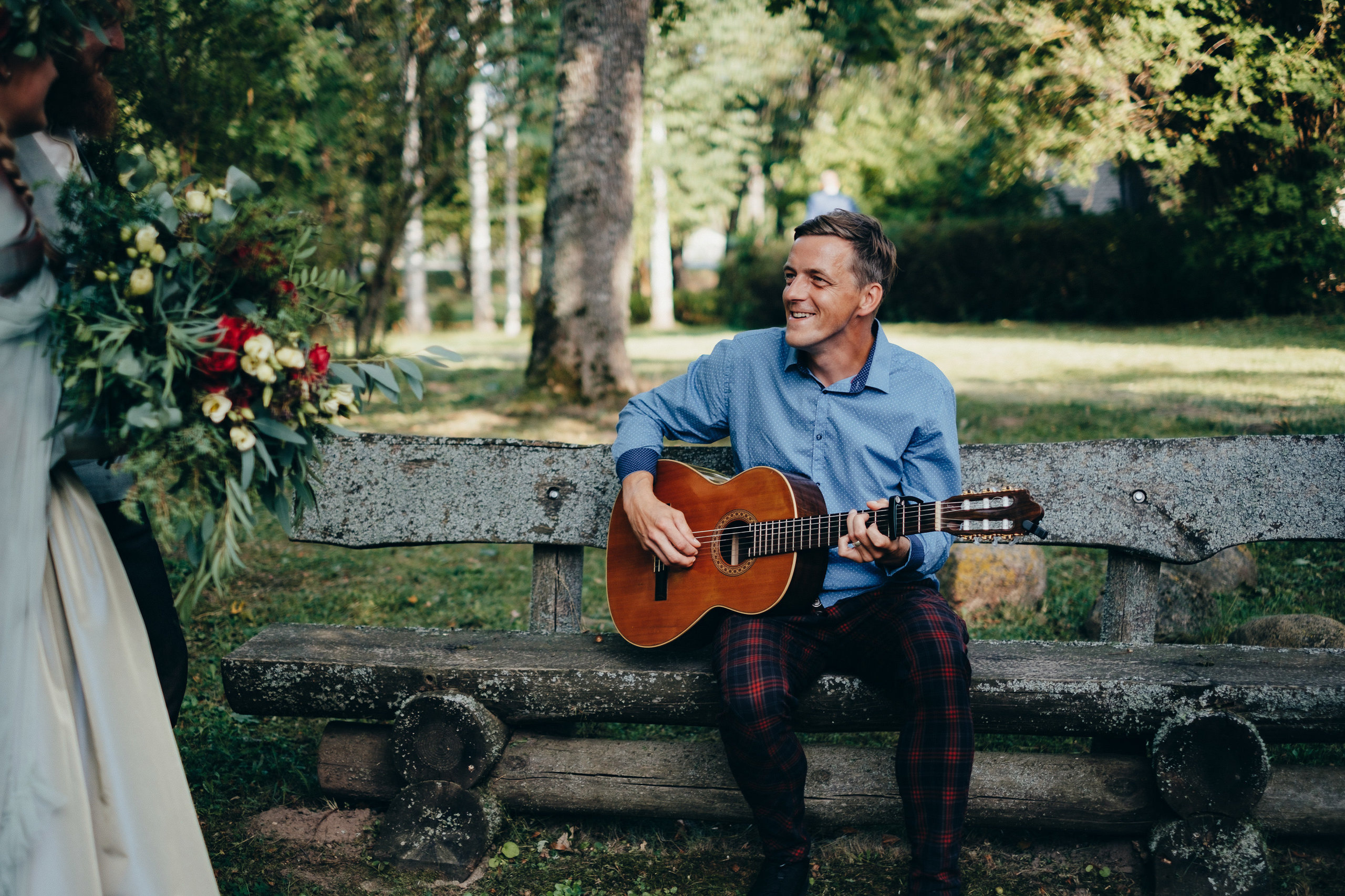 Kāzu stāsts Madara & Ingus. Kāzu × Ģimenes notikumu fotografs Edgars Kalniņš