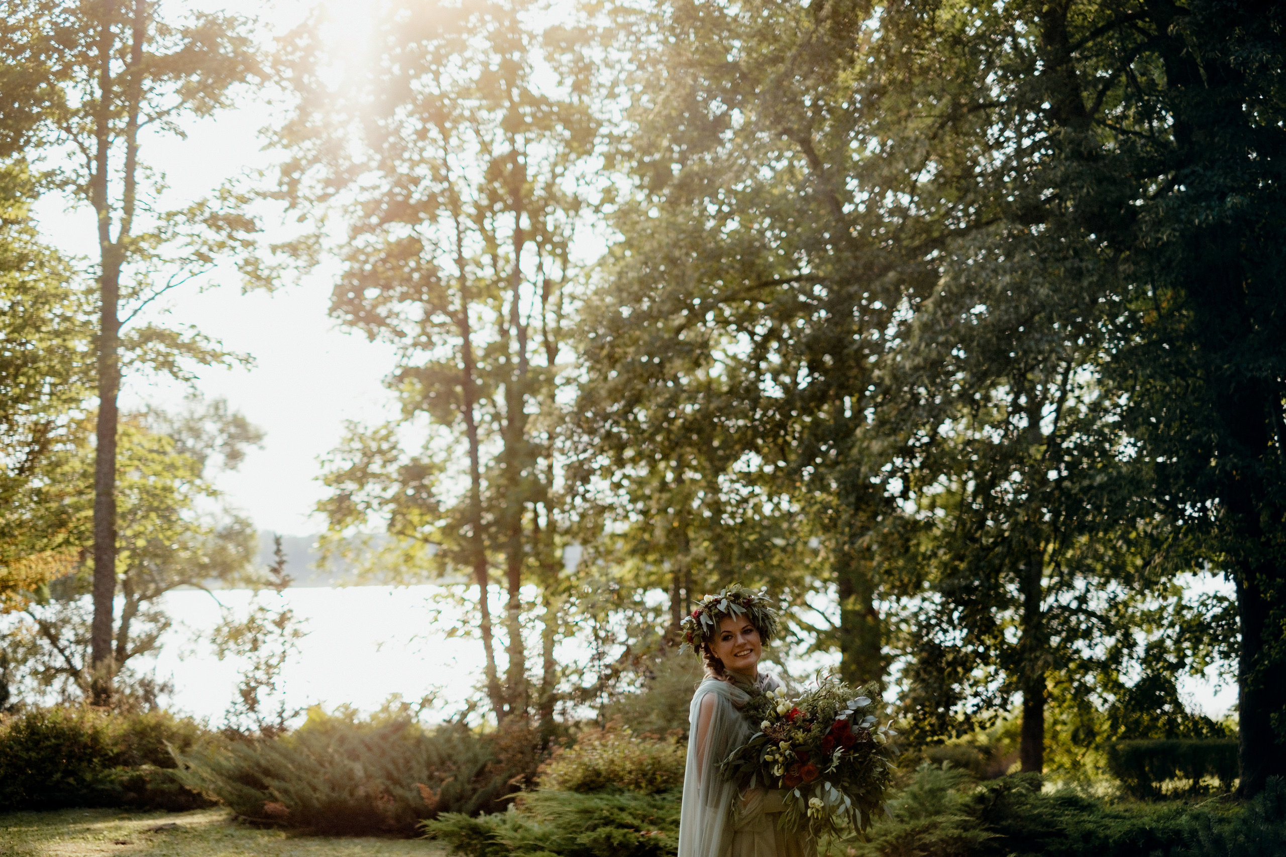 Kāzu stāsts Madara & Ingus. Kāzu × Ģimenes notikumu fotografs Edgars Kalniņš