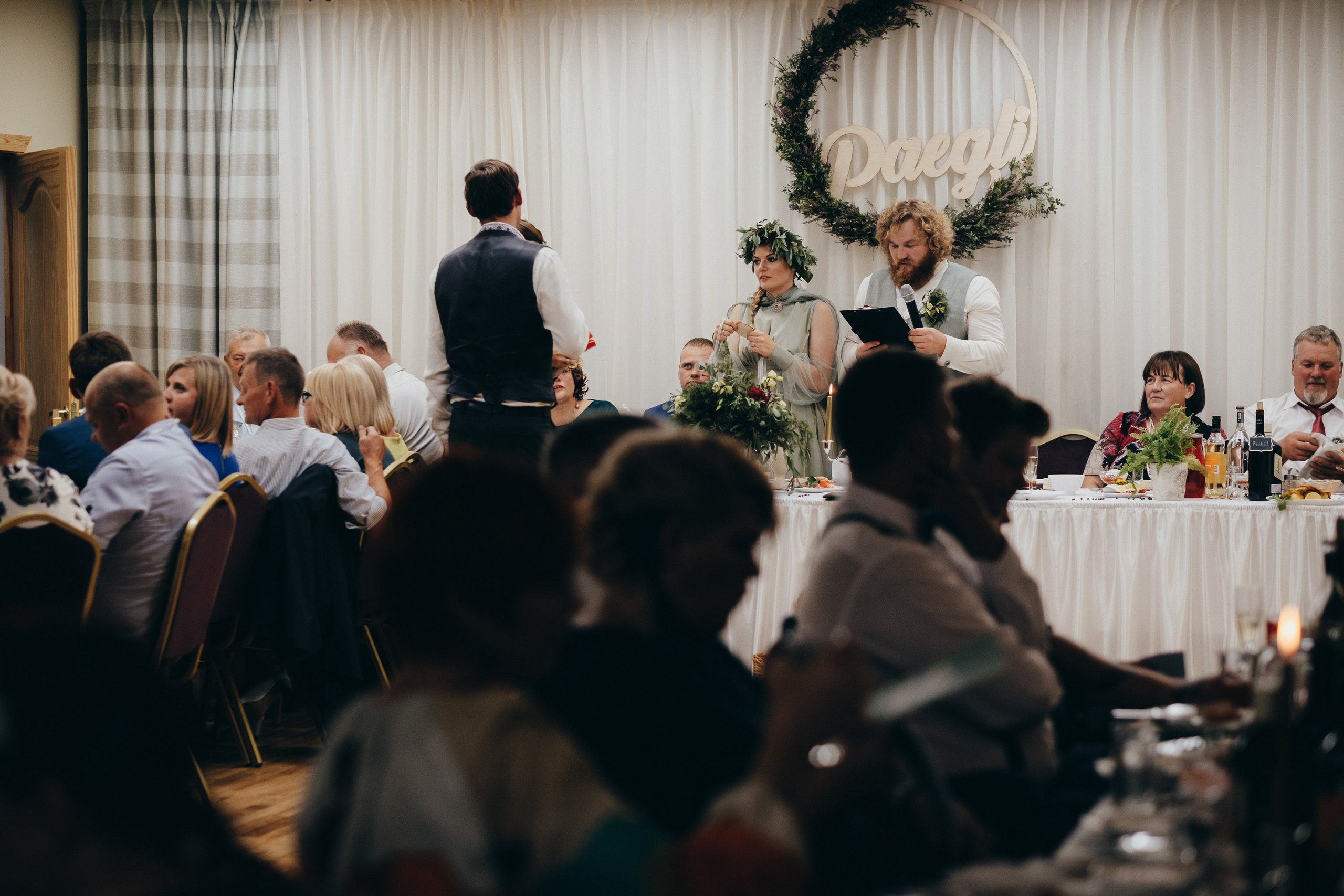 Kāzu stāsts Madara & Ingus. Kāzu × Ģimenes notikumu fotografs Edgars Kalniņš