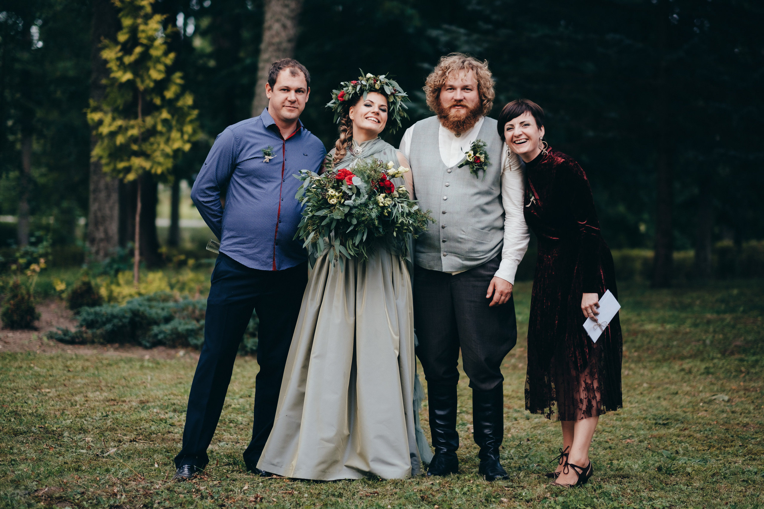 Kāzu stāsts Madara & Ingus. Kāzu × Ģimenes notikumu fotografs Edgars Kalniņš