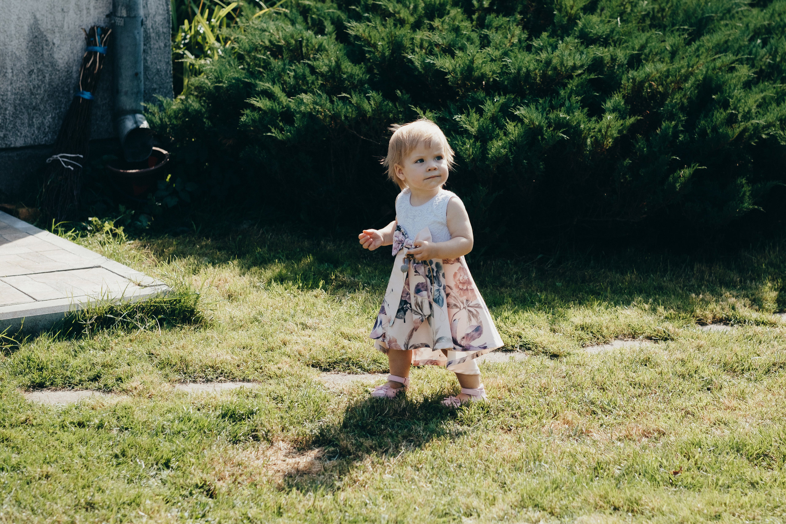 Kāzu stāsts Madara & Ingus. Kāzu × Ģimenes notikumu fotografs Edgars Kalniņš