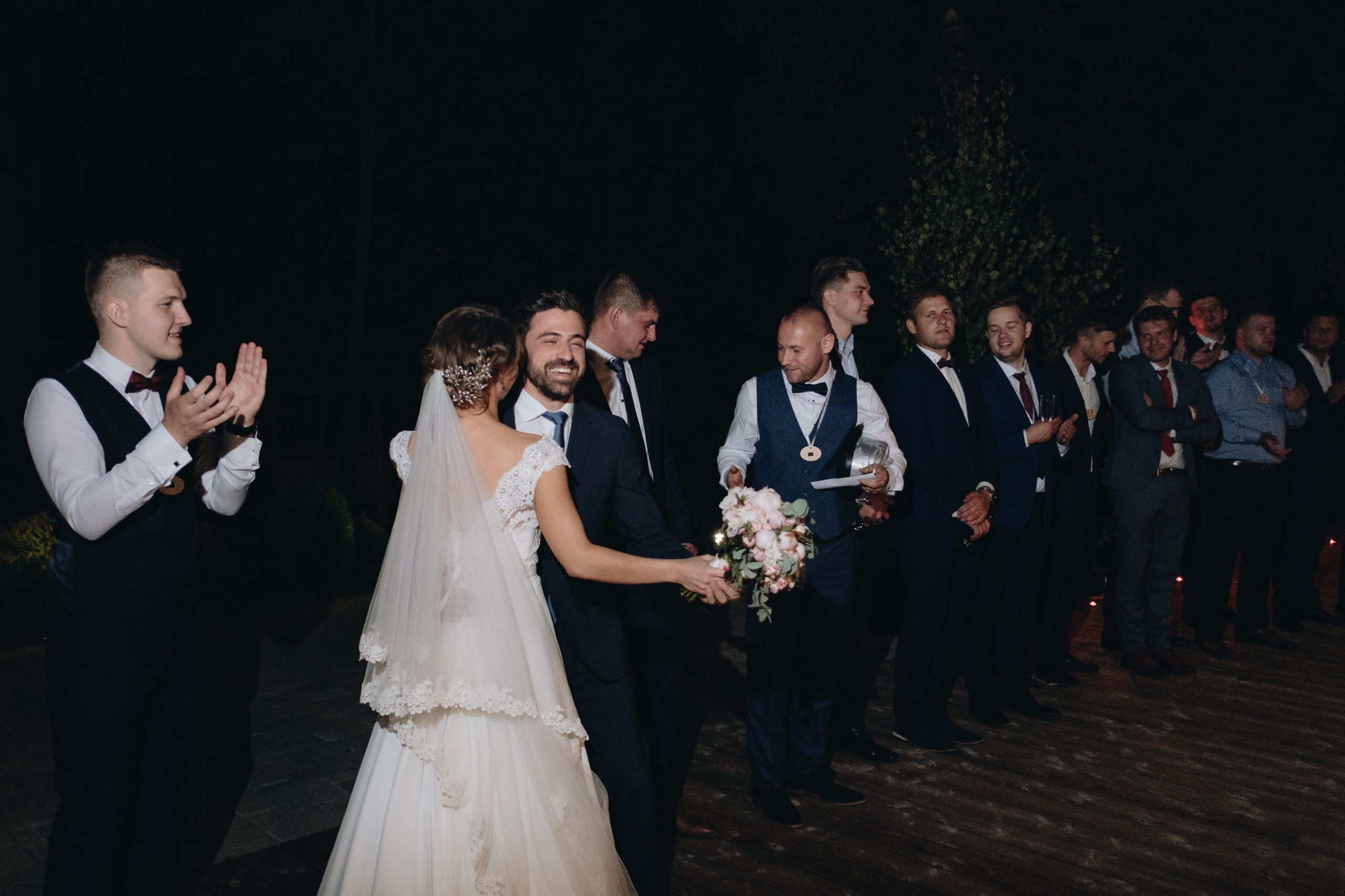 Kāzu stāsts Henrijs & Kristīne. Kāzu × Ģimenes notikumu fotografs Edgars Kalniņš