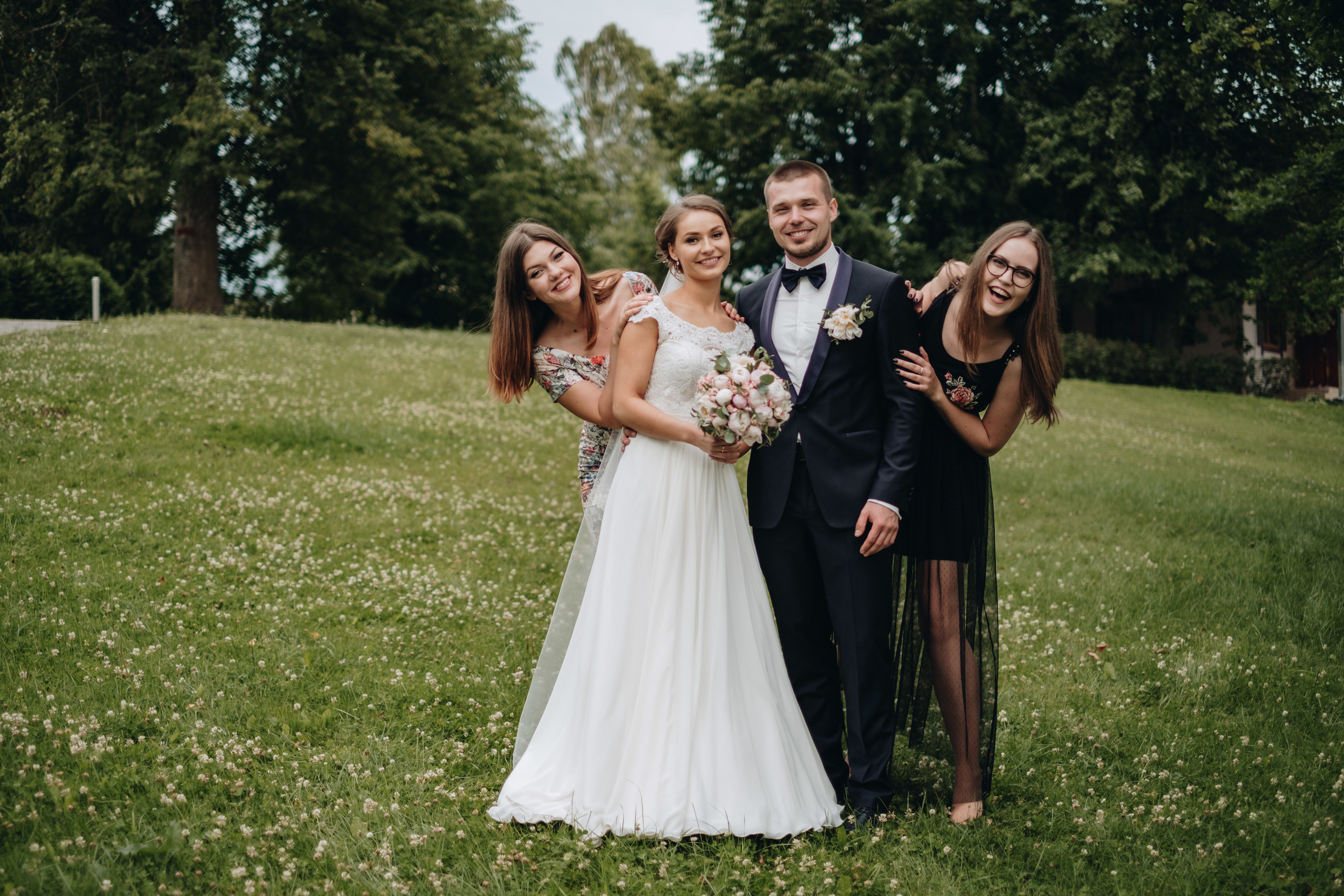 Kāzu stāsts Henrijs & Kristīne. Kāzu × Ģimenes notikumu fotografs Edgars Kalniņš