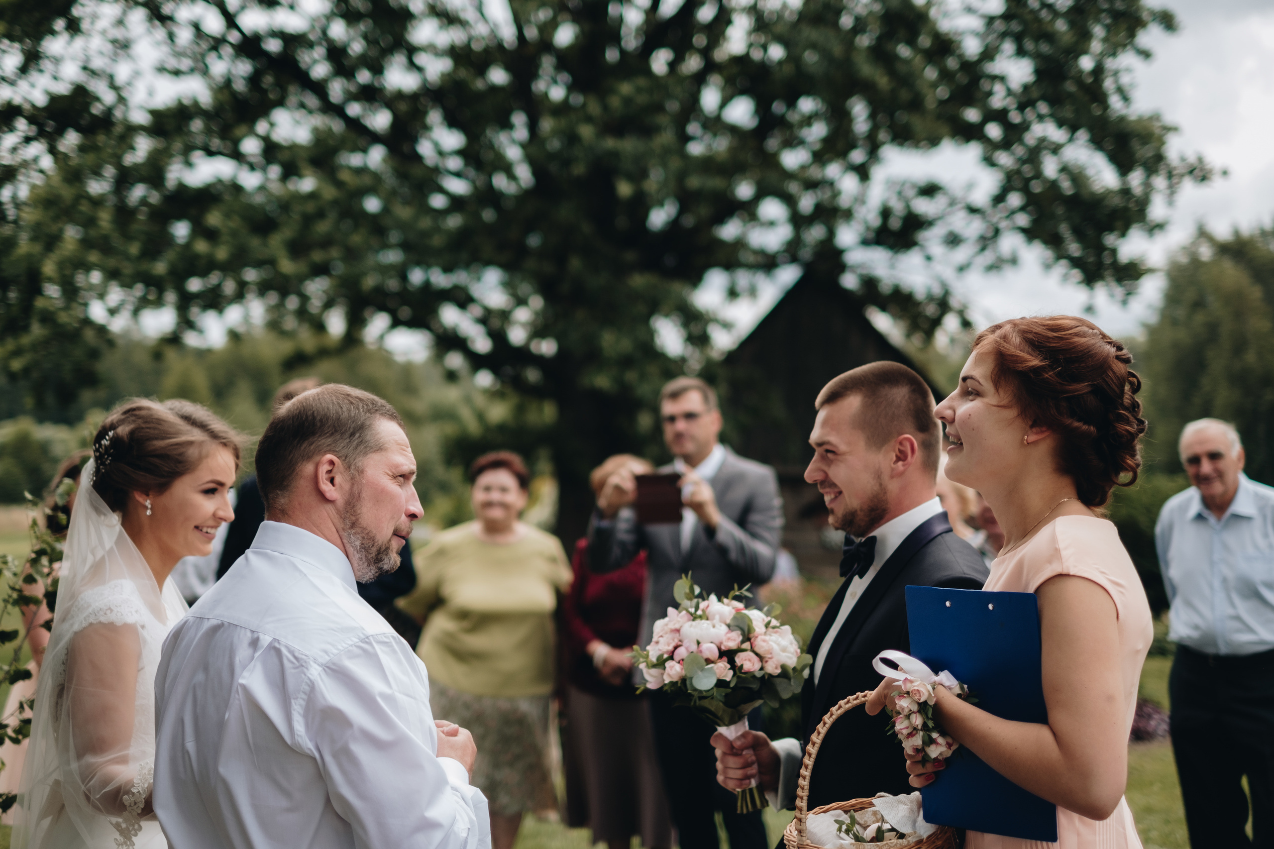 Kāzu stāsts Henrijs & Kristīne. Kāzu × Ģimenes notikumu fotografs Edgars Kalniņš