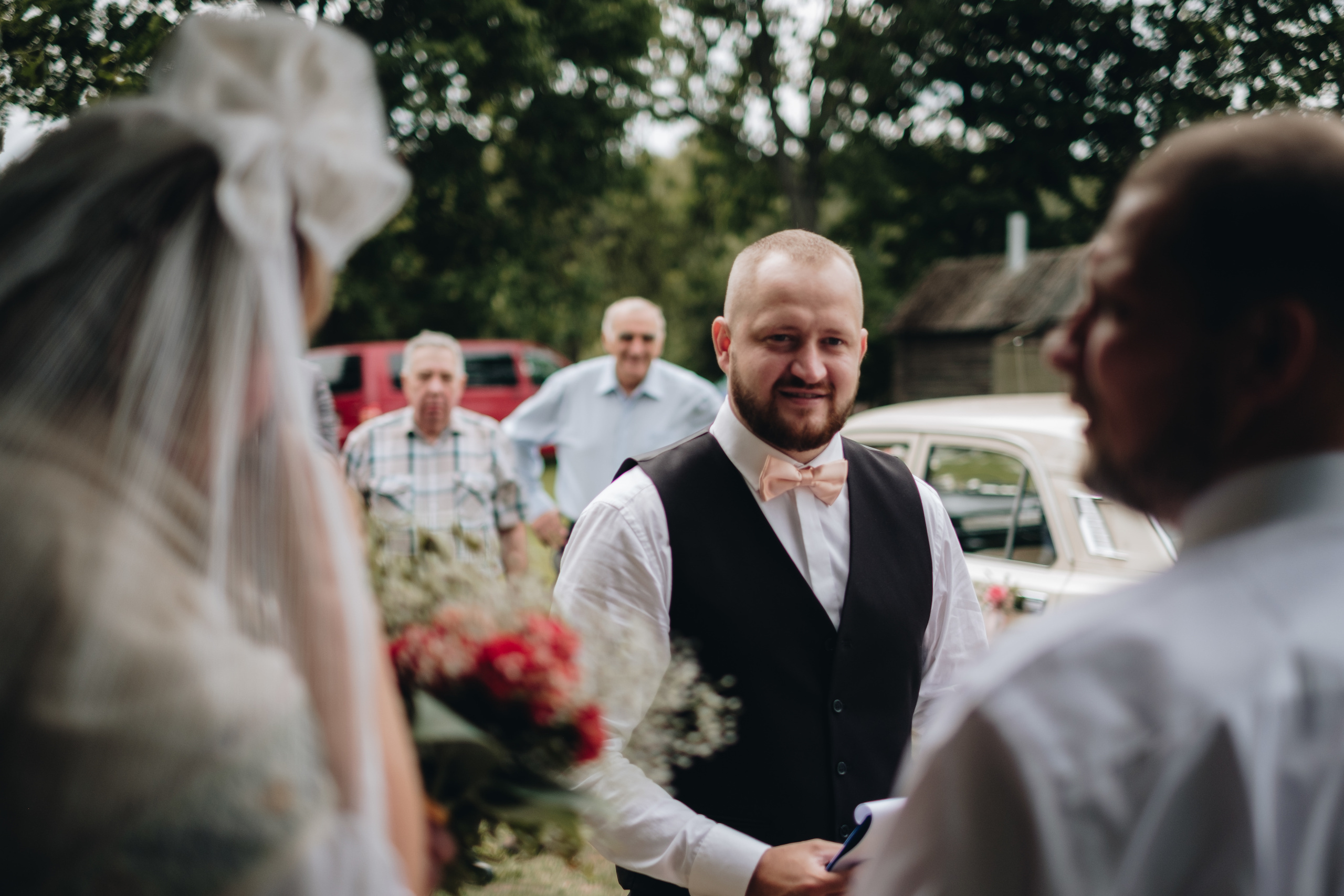 Kāzu stāsts Henrijs & Kristīne. Kāzu × Ģimenes notikumu fotografs Edgars Kalniņš