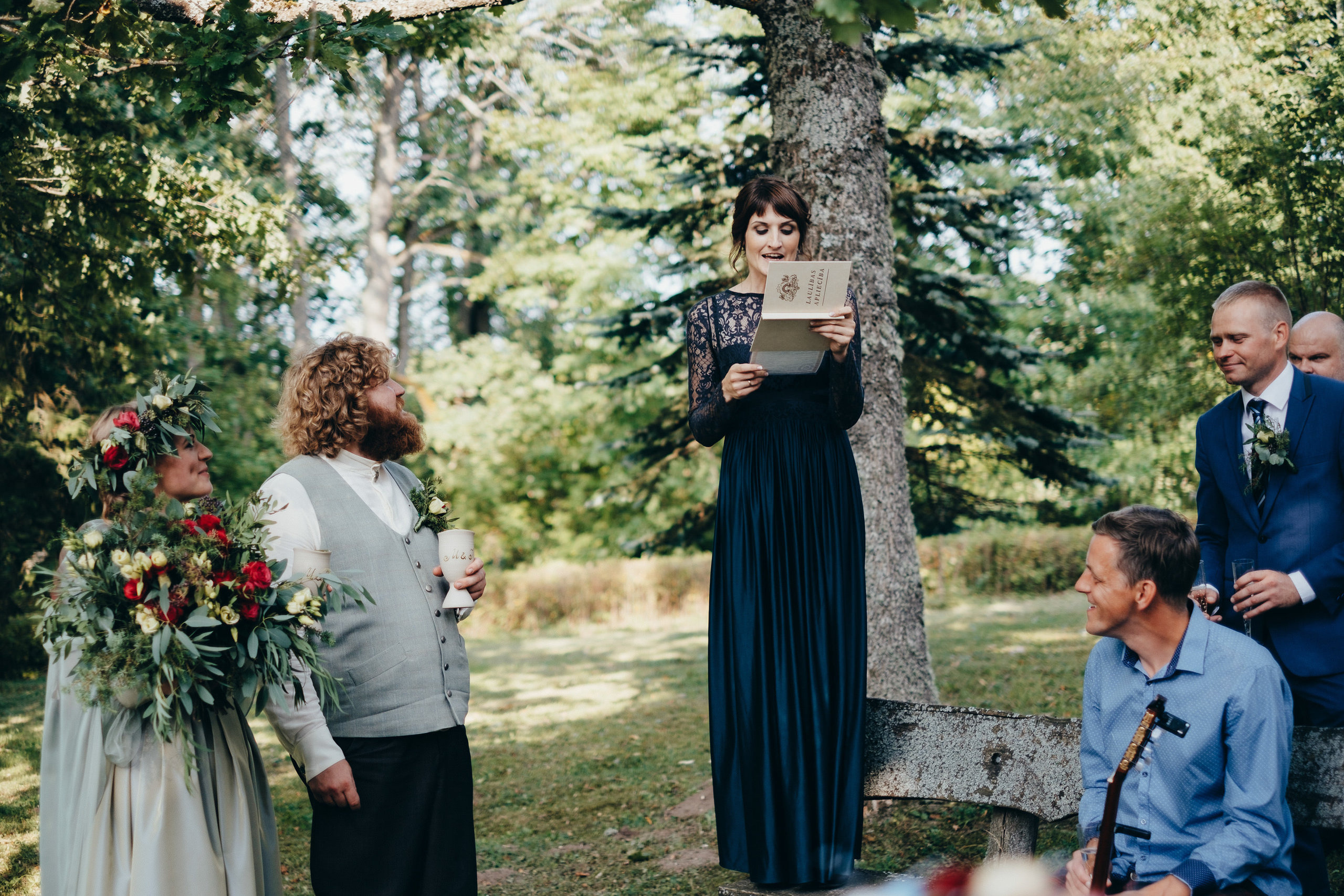 Kāzu stāsts Madara & Ingus. Kāzu × Ģimenes notikumu fotografs Edgars Kalniņš