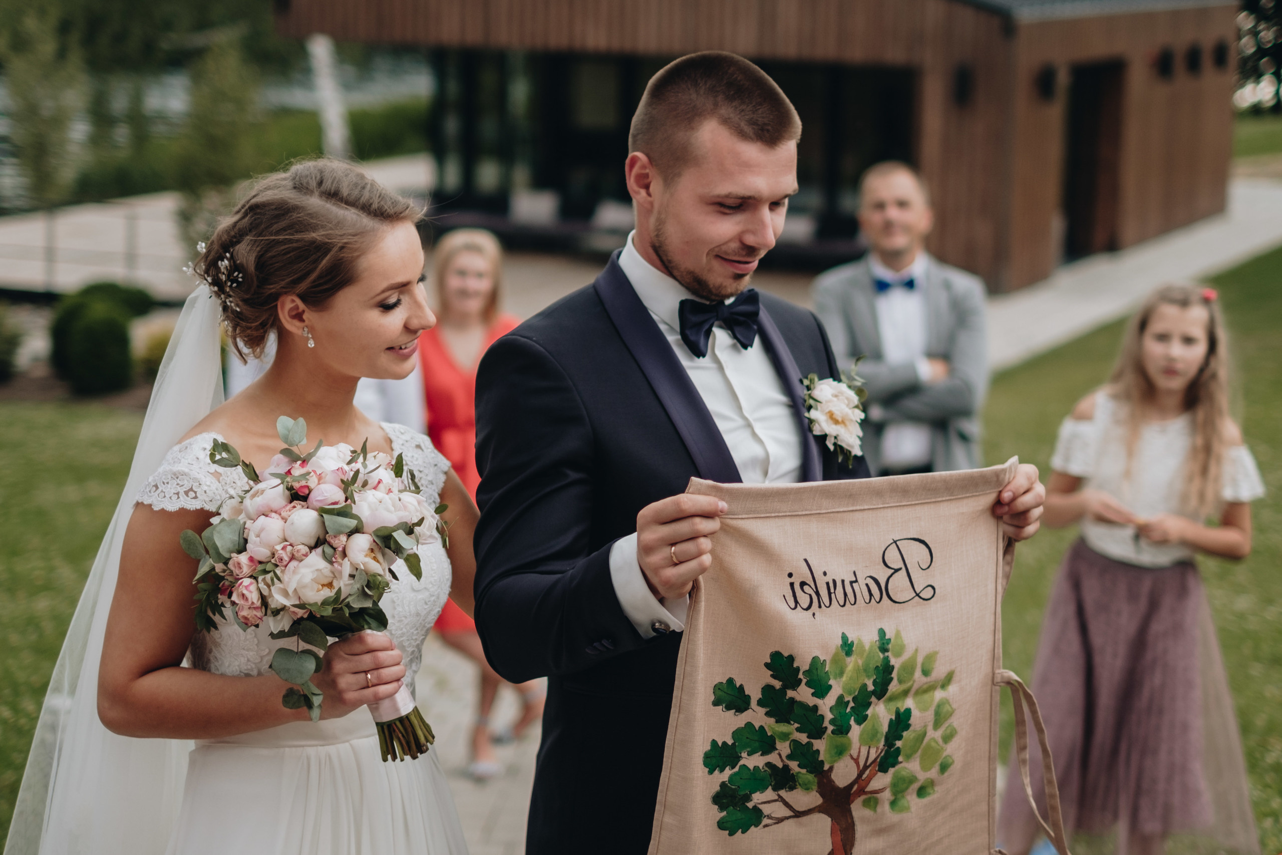 Kāzu stāsts Henrijs & Kristīne. Kāzu × Ģimenes notikumu fotografs Edgars Kalniņš
