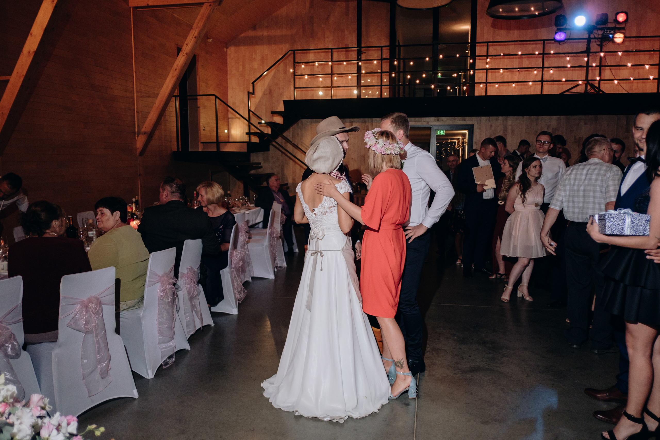 Kāzu stāsts Henrijs & Kristīne. Kāzu × Ģimenes notikumu fotografs Edgars Kalniņš