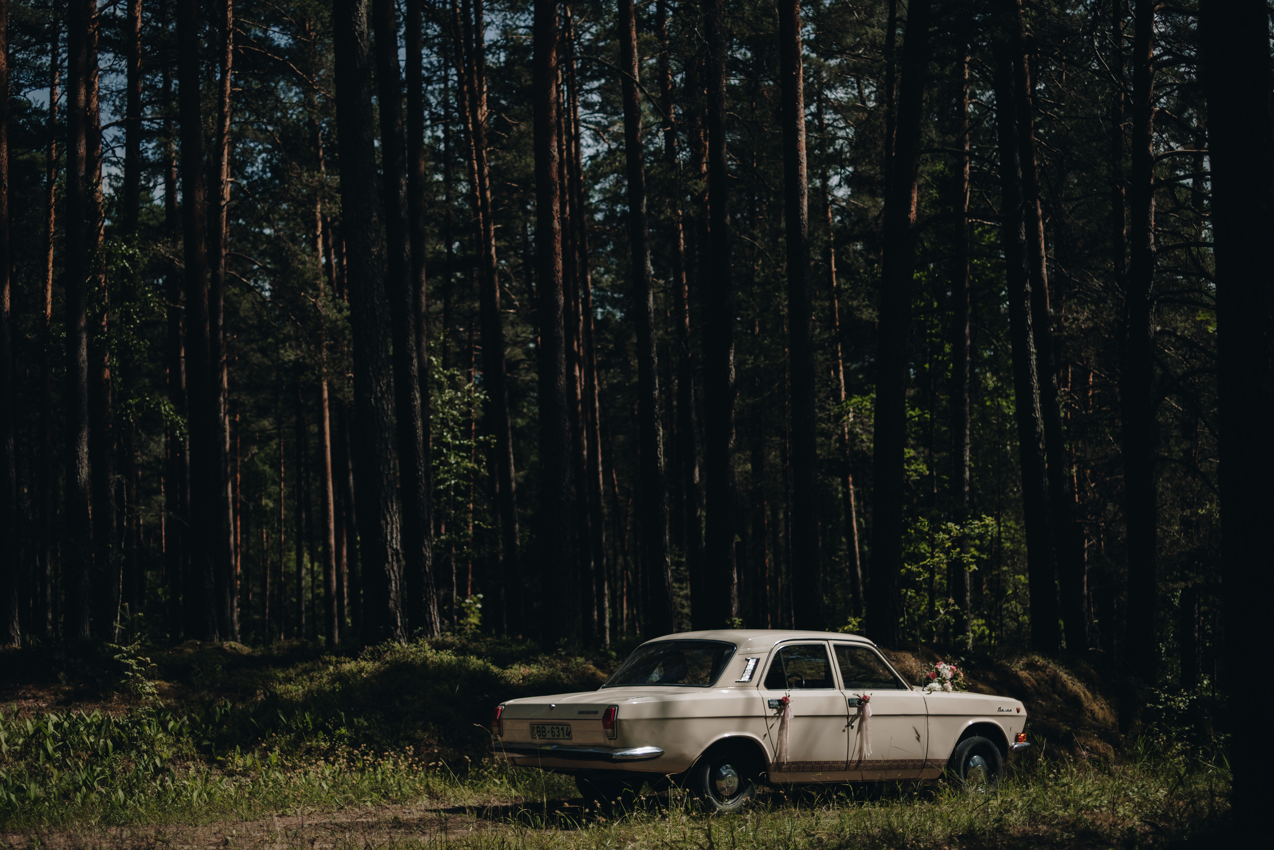 Kāzu stāsts Henrijs & Kristīne. Kāzu × Ģimenes notikumu fotografs Edgars Kalniņš