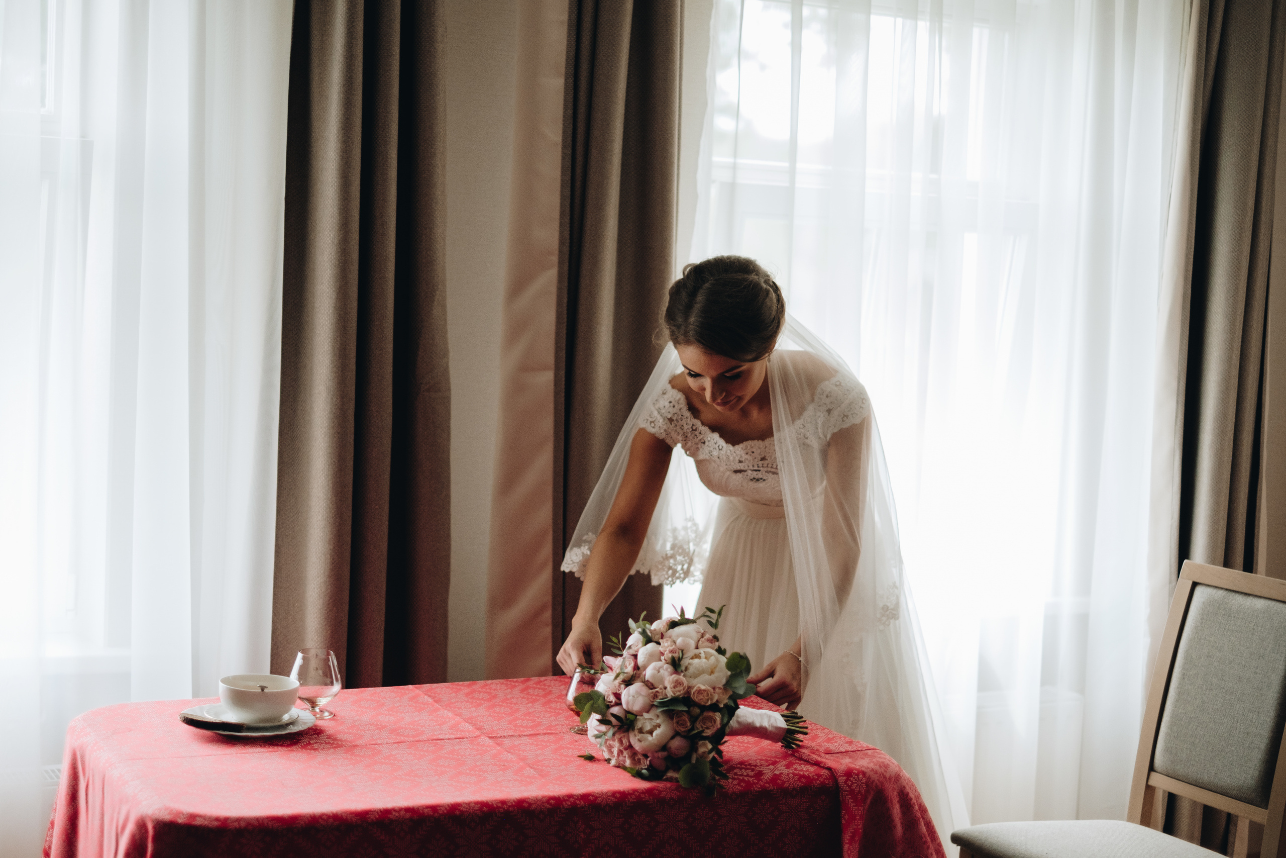 Kāzu stāsts Henrijs & Kristīne. Kāzu × Ģimenes notikumu fotografs Edgars Kalniņš
