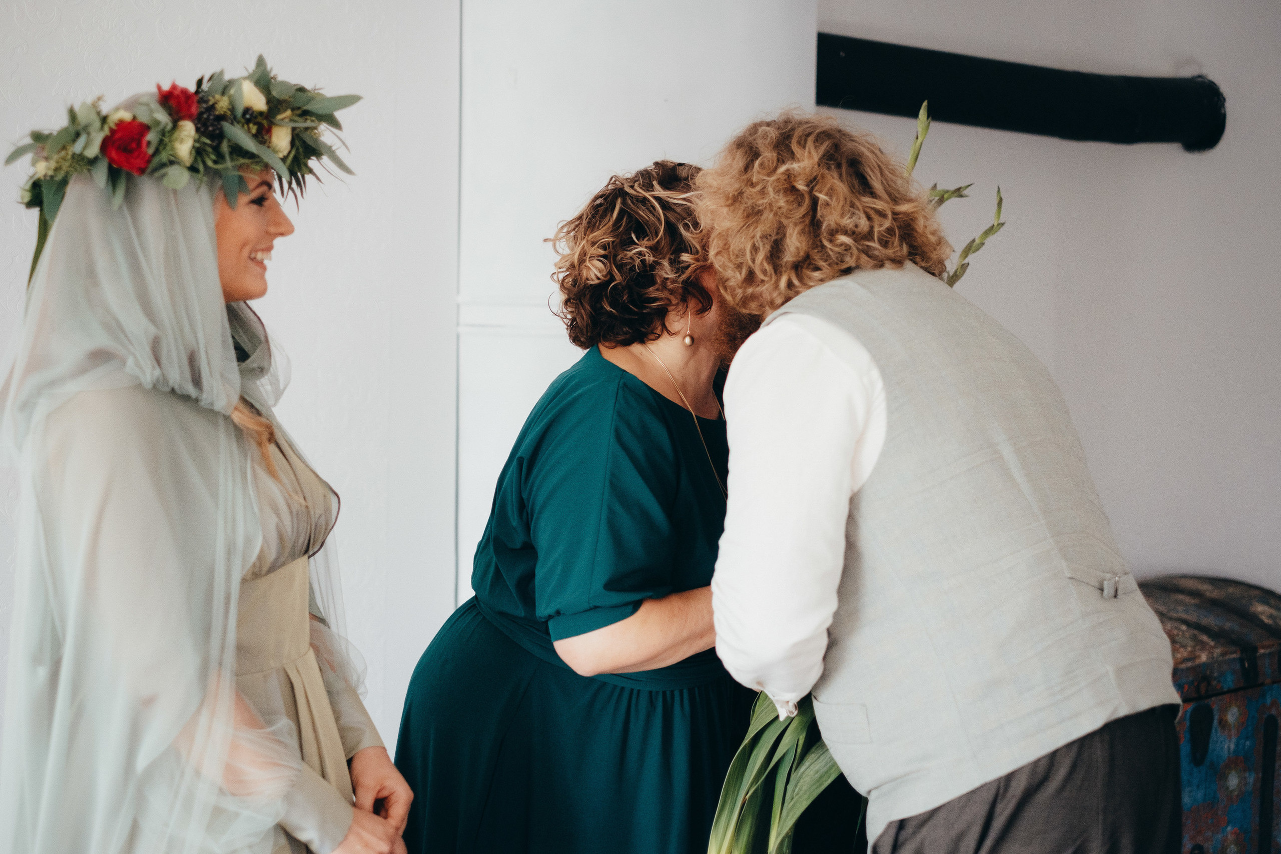 Kāzu stāsts Madara & Ingus. Kāzu × Ģimenes notikumu fotografs Edgars Kalniņš
