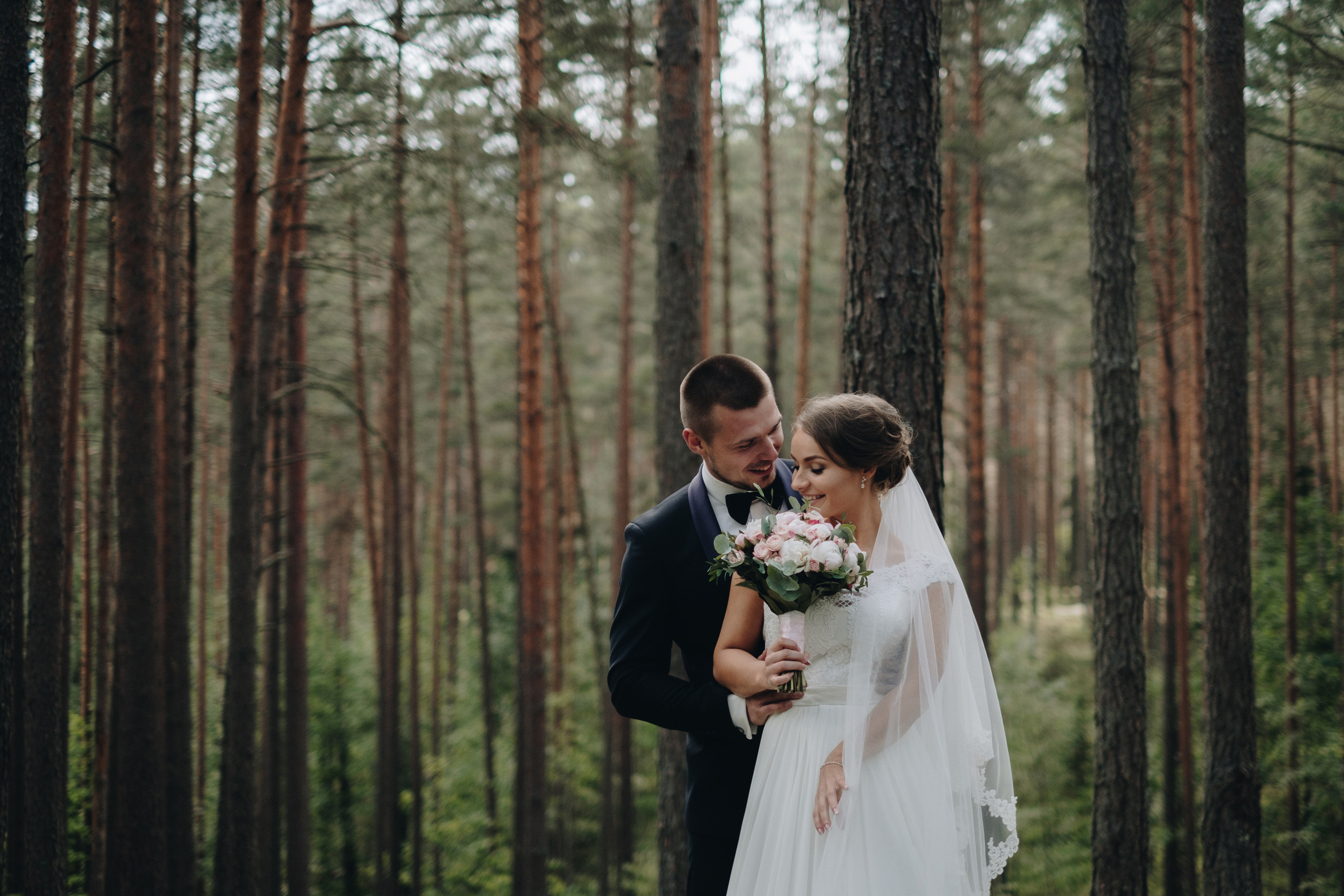 Kāzu stāsts Henrijs & Kristīne. Kāzu × Ģimenes notikumu fotografs Edgars Kalniņš