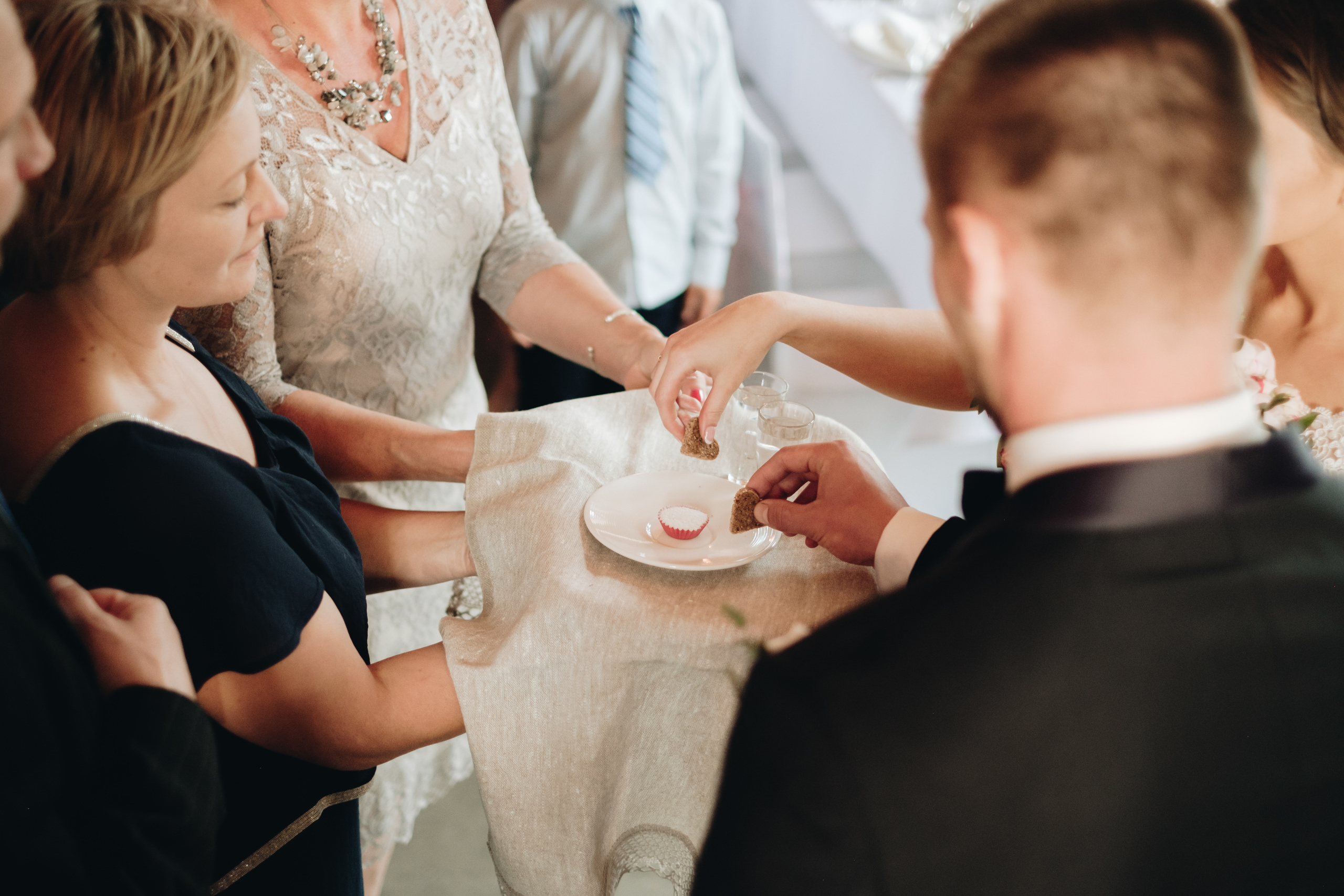 Kāzu stāsts Henrijs & Kristīne. Kāzu × Ģimenes notikumu fotografs Edgars Kalniņš