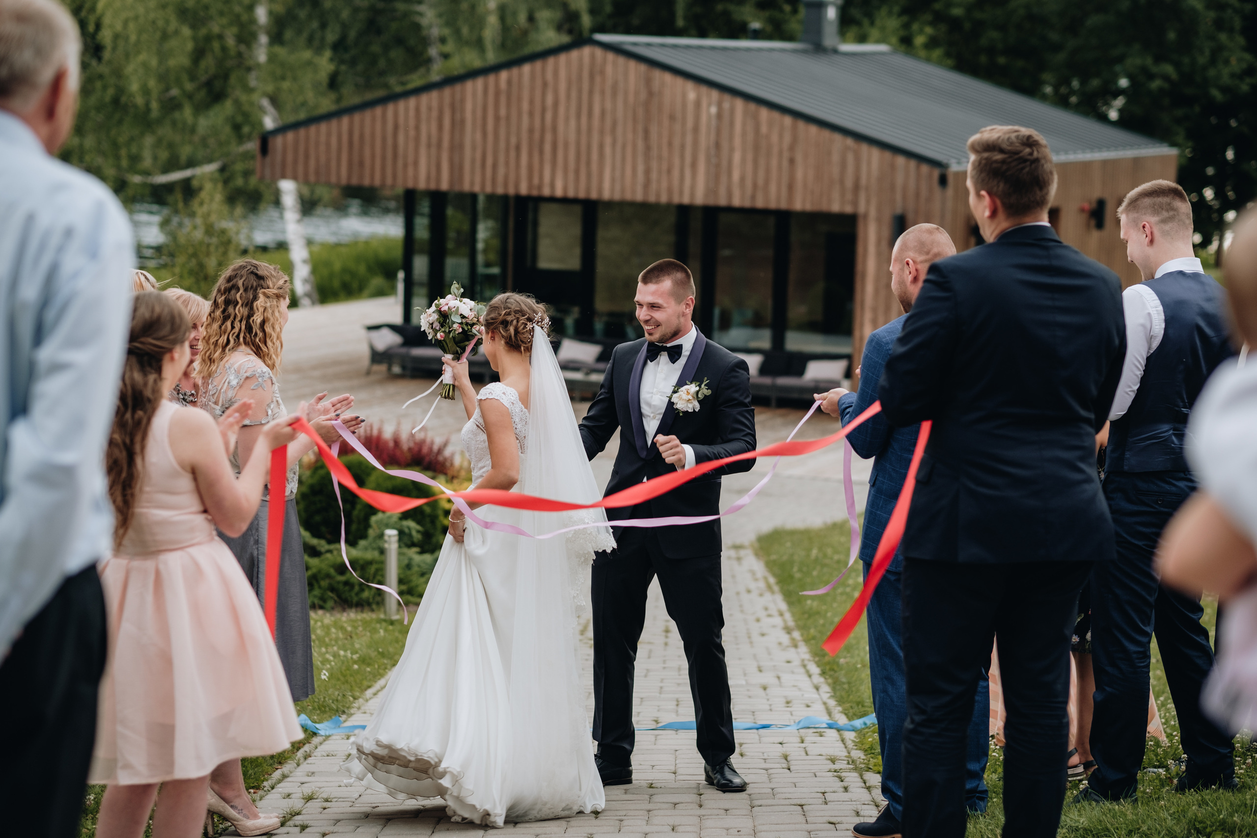 Kāzu stāsts Henrijs & Kristīne. Kāzu × Ģimenes notikumu fotografs Edgars Kalniņš