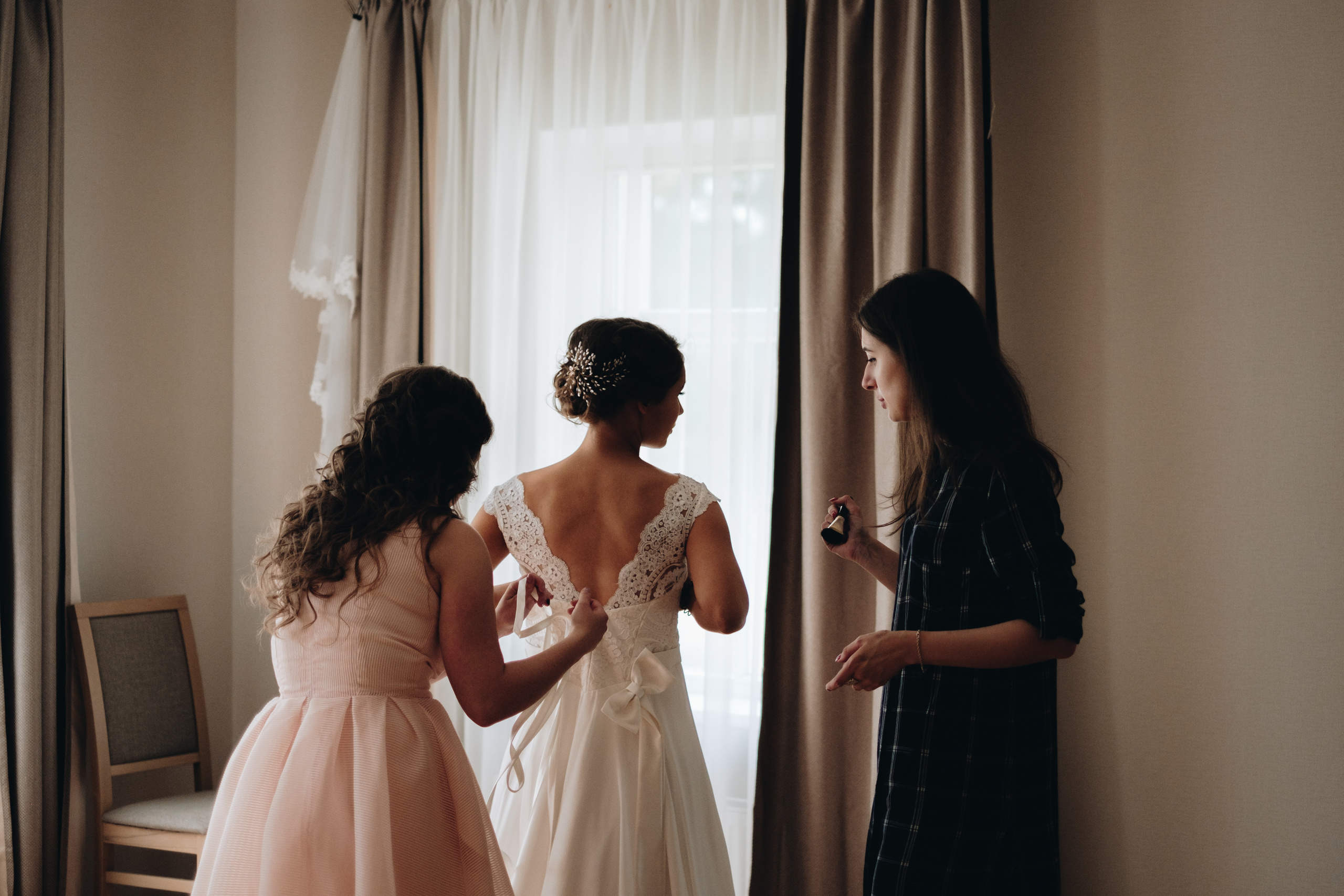 Kāzu stāsts Henrijs & Kristīne. Kāzu × Ģimenes notikumu fotografs Edgars Kalniņš